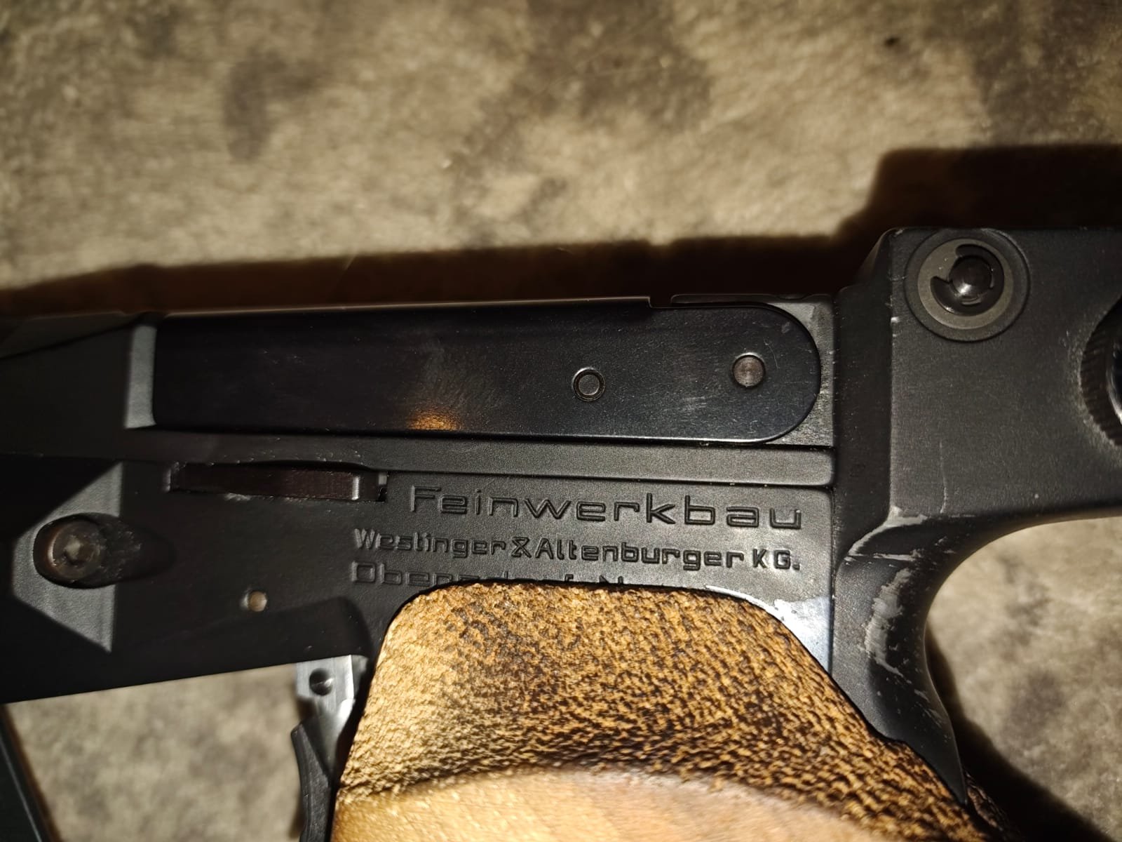 Feinwerk Luftpistole Mod. 100 – Bild 2