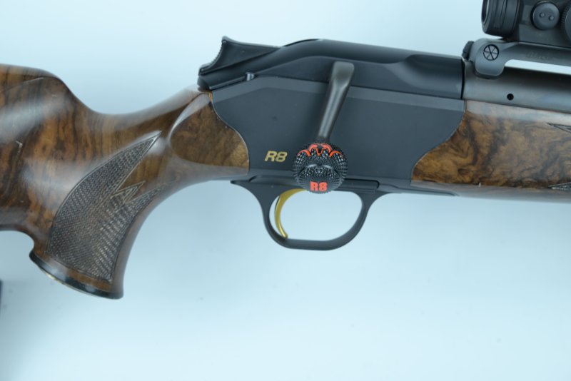 Kammergriffkugel Repetierkugel 26mm für Blaser R8 – Eichenlaub, Fischhaut & R8-Logo in Orange – Bild 2