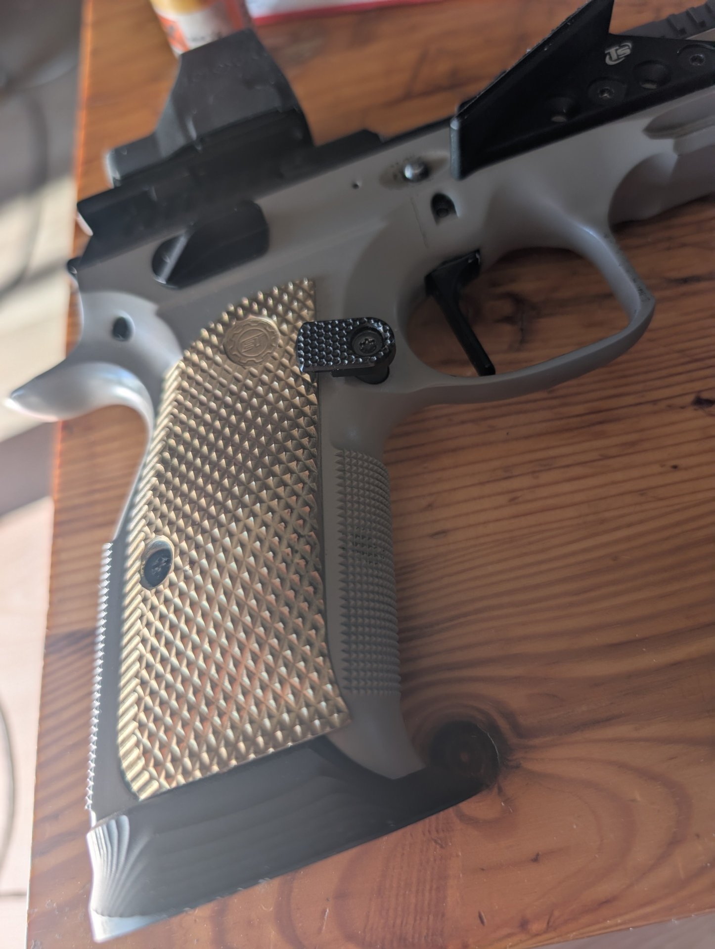 Griffschalen Messing XL kurz für CZ shadow 2/Compakt auch passend auf CZ shadow 2 – Bild 2
