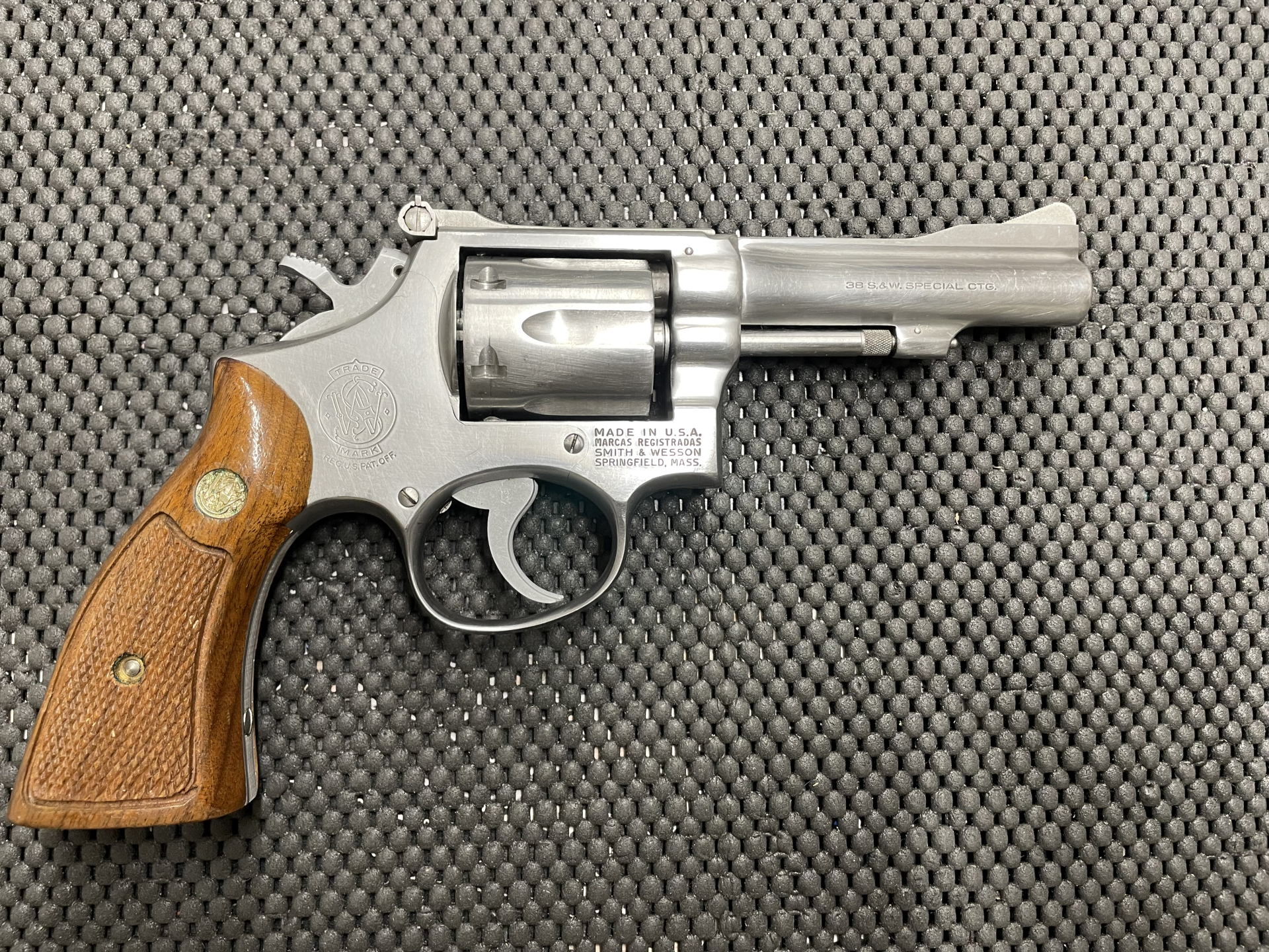 Revolver S&W Mod. 67, Kal.38 Special – Bild 2