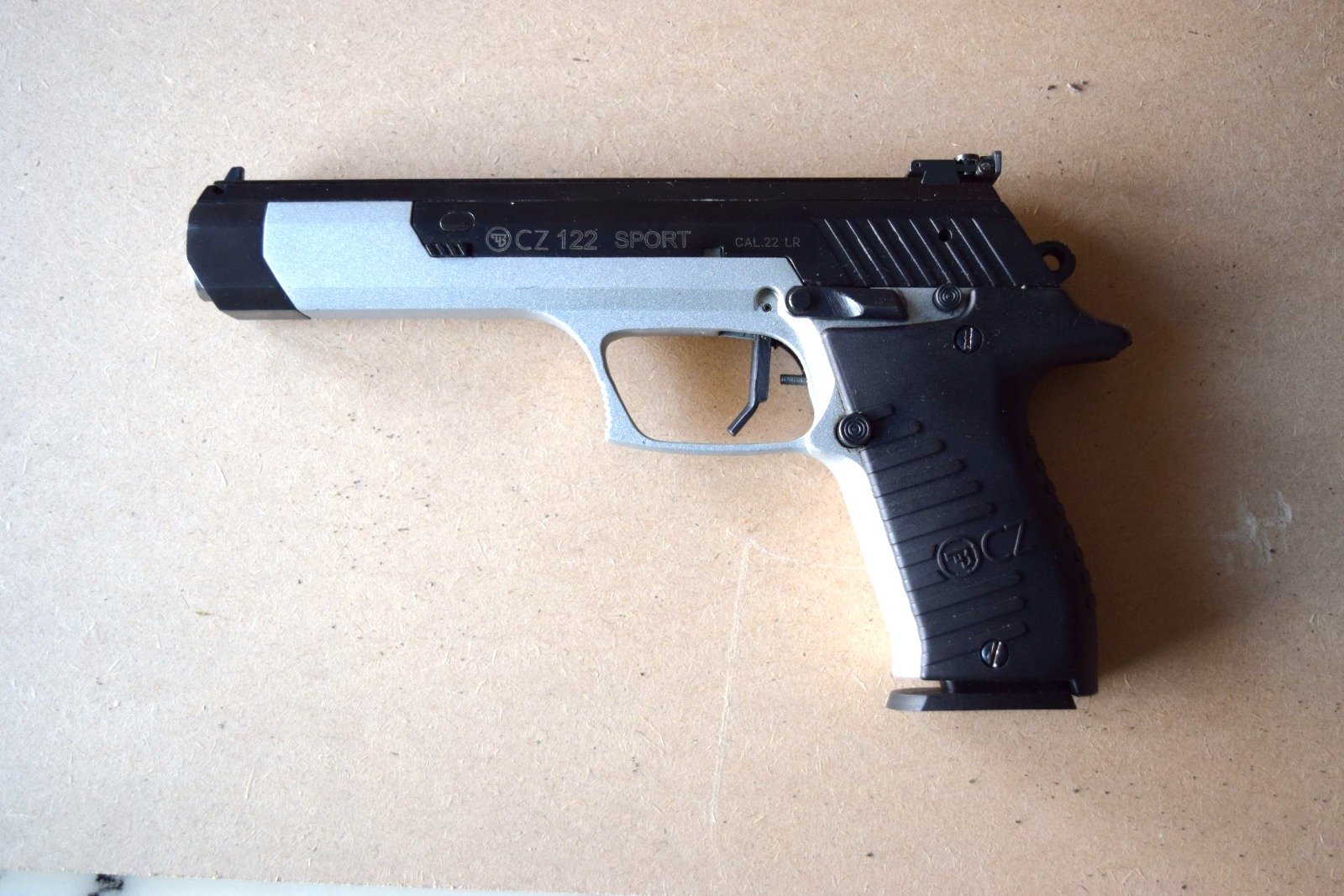 CZ 122 Sport 22 lr. – Bild 1