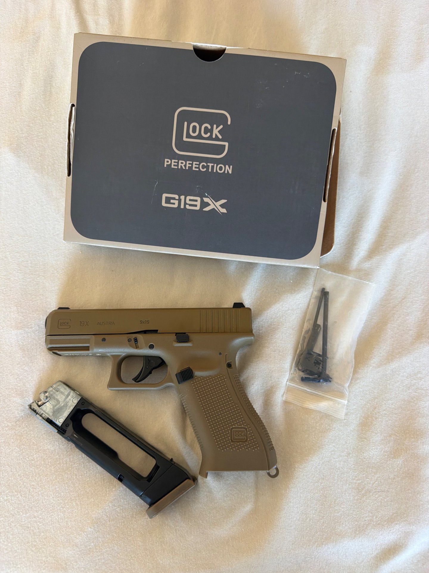 Umarex Glock 19X Co2-Pistole Coyote 19 Schuss Kaliber 4,5 mm Stahl BB (P18) – Bild 1