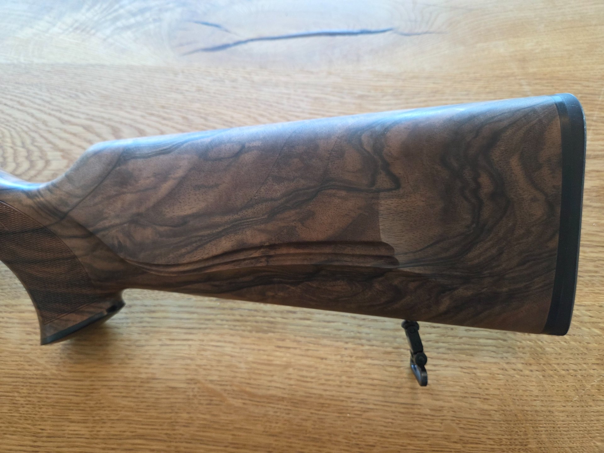 Blaser R8 .308, ausgesuchtes Schaftholz – Bild 3