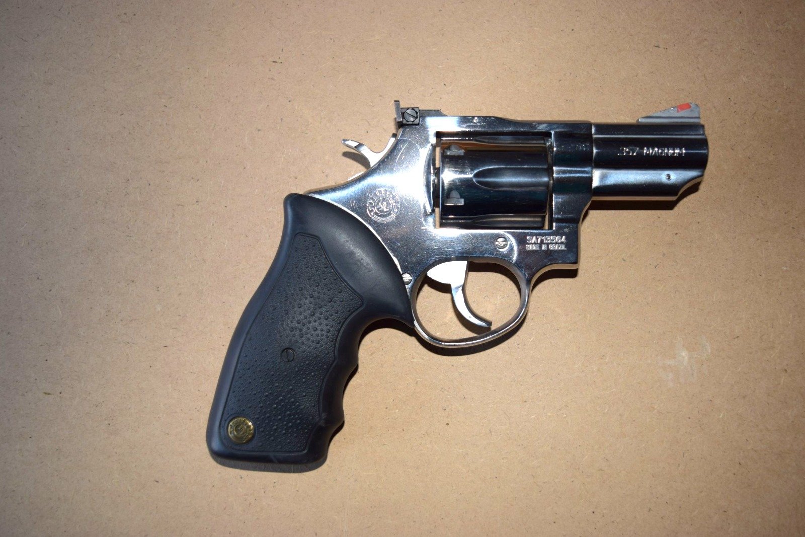 Taurus 357 Magnum – Bild 2