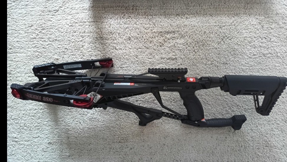 Armbrust Siege 300 mit Magazin und viel Zubehör – Bild 2