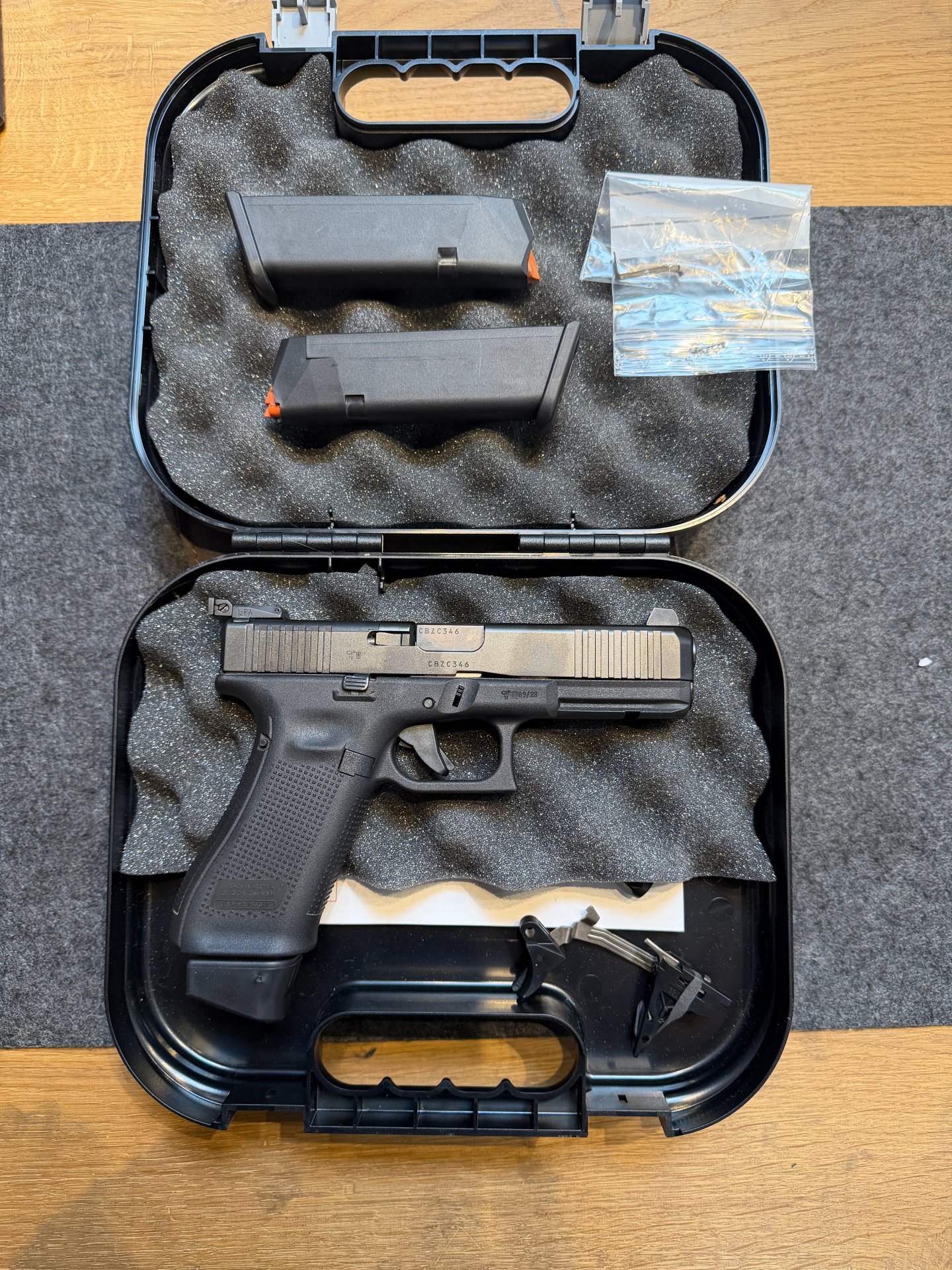 Glock 17 Gen5 Optic Ready – 9 mm Luger – Performance Trigger – LPA Visierung – Bild 1