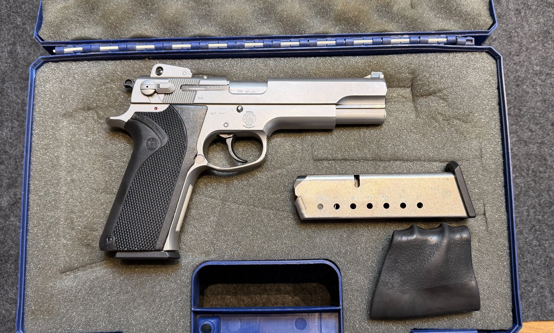 Smith & Wesson 4506-1 – Kaliber .45 ACP – Stainless – verstellbare Visierung – Bild 1