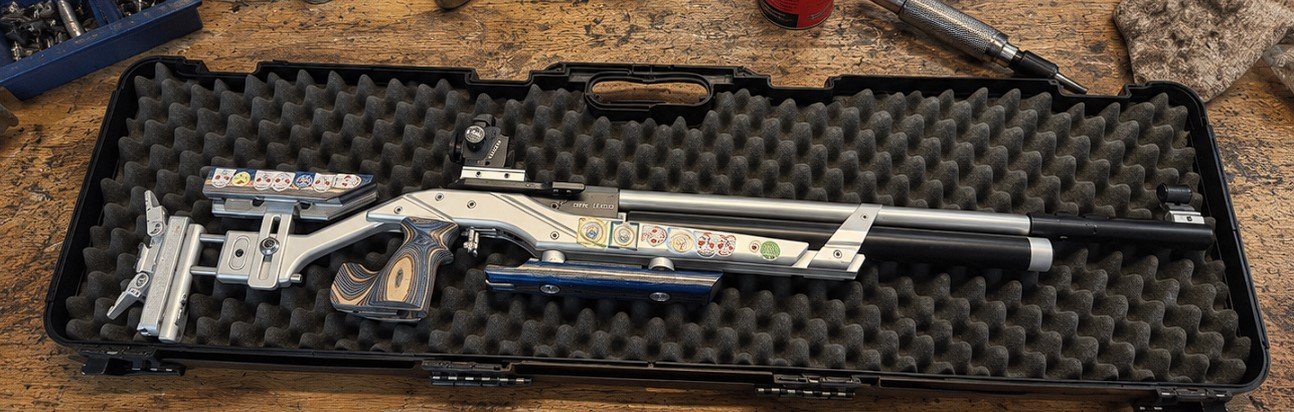 Tesro RS100 Match-Luftgewehr 4,5 mm (.177) mit Koffer und Zubehör – Bild 1