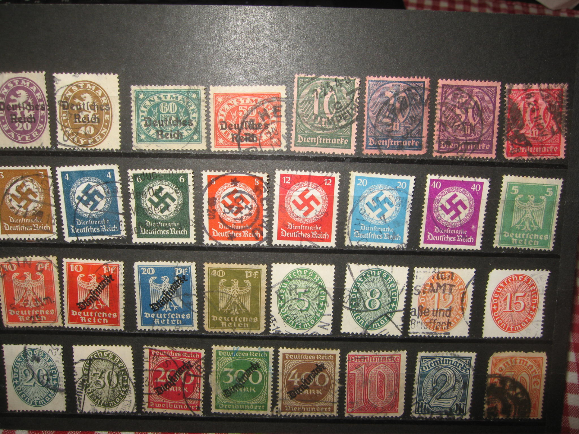 32x Deutsches Reich Dienstmarken Gestempelt. – Bild 1