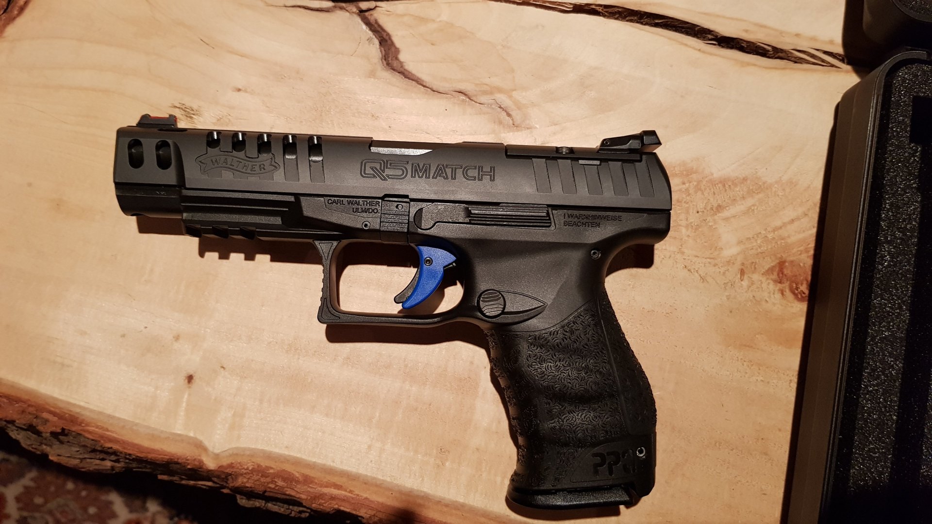 Walther Q5 Match - 9mm - mit Holster und Magazine – Bild 3