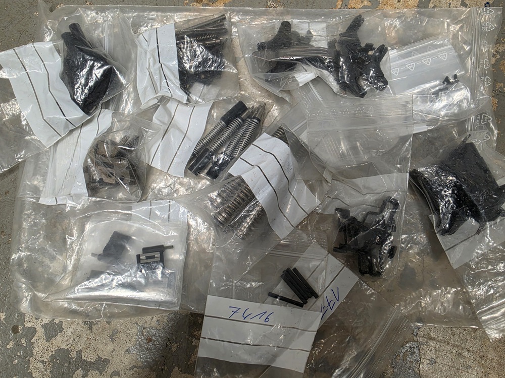 Riesen Konvolut Glock Gen5 Ersatzteile ! – Bild 1