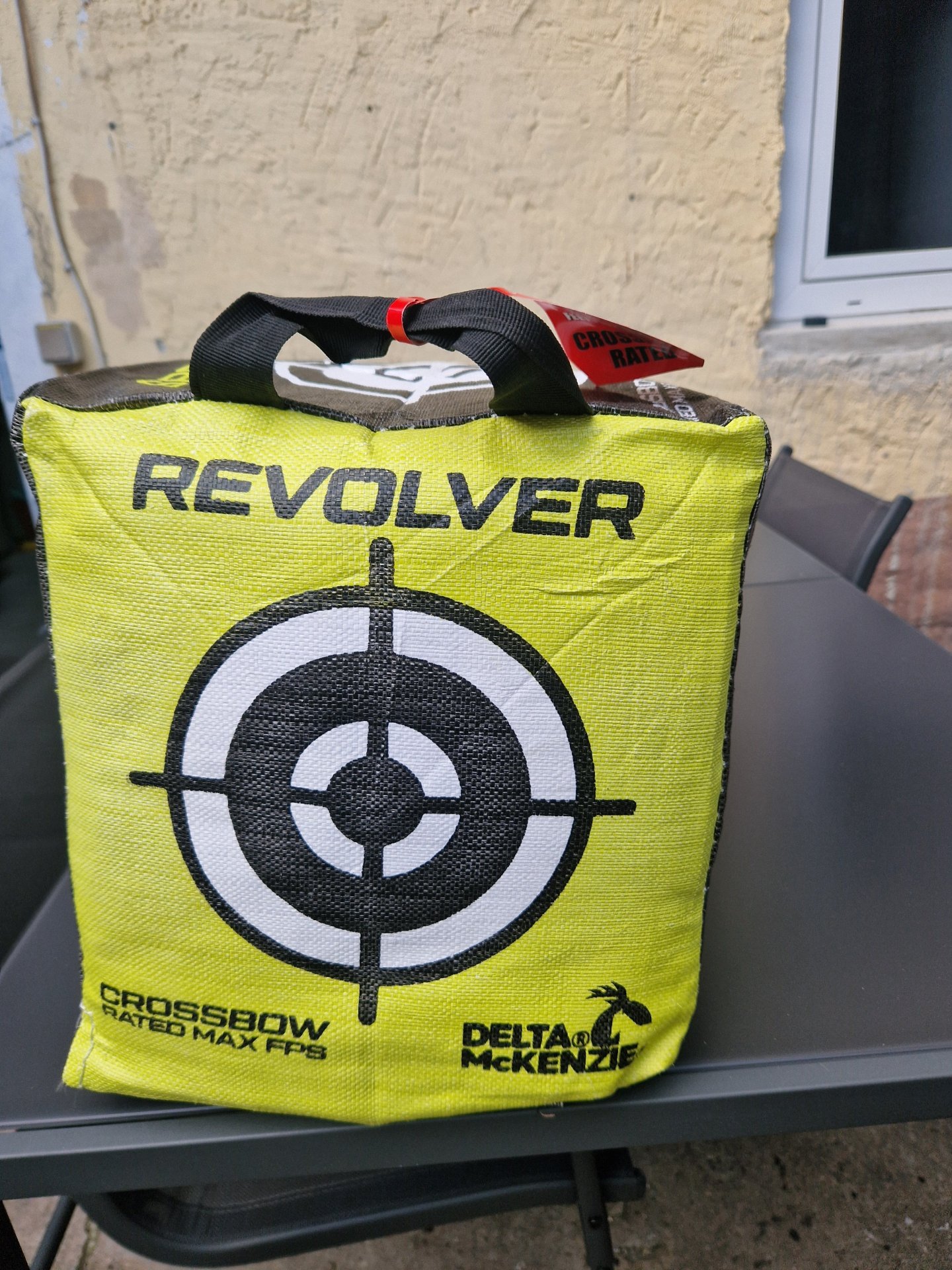 Delta McKenzie Speed Bag Revolver Zielscheibe Würfel für Armbrust – Bild 1