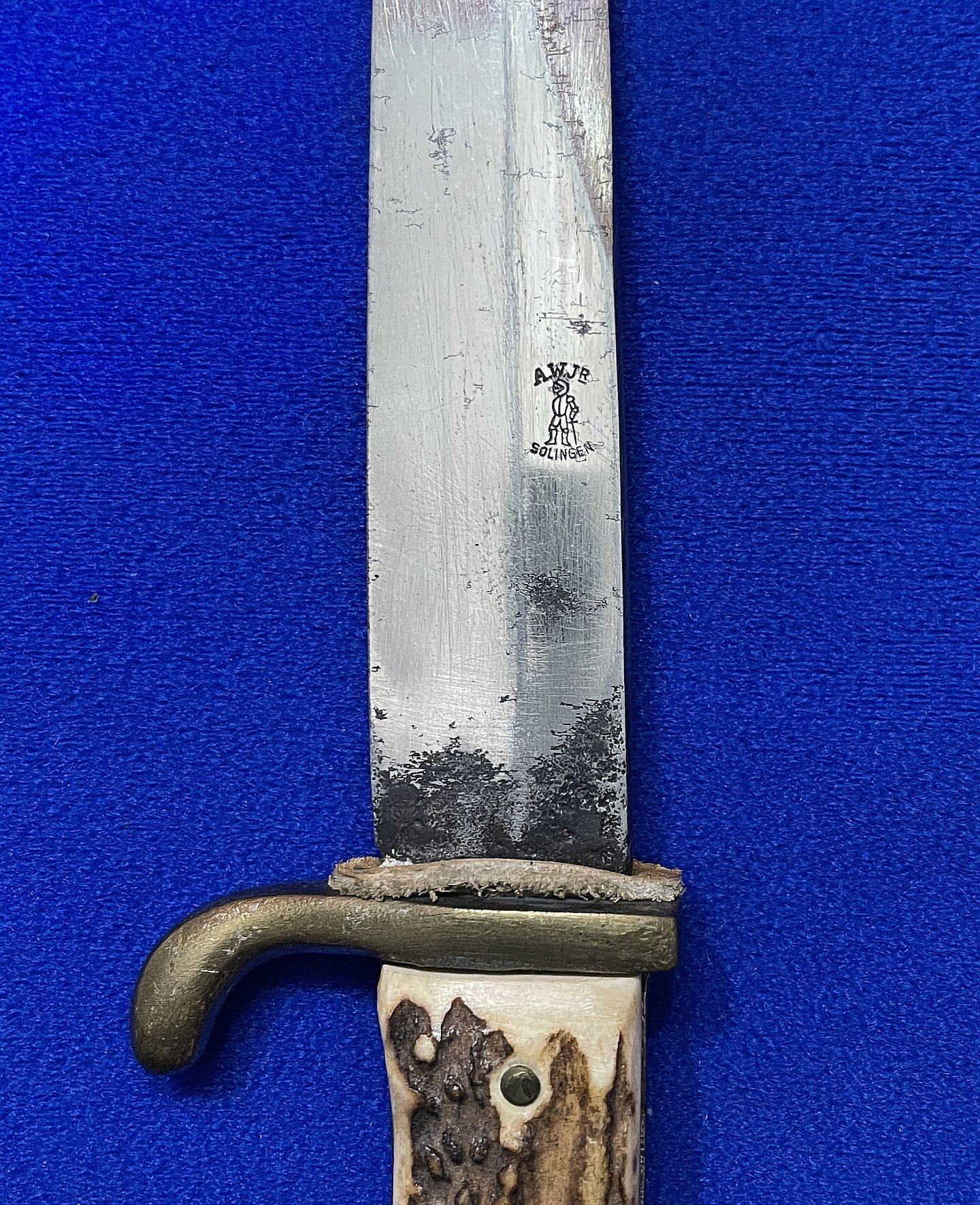 Kampfmesser/Grabendolch mit Hirschhorn-Griffschalen 1914 - 1918 – Bild 4