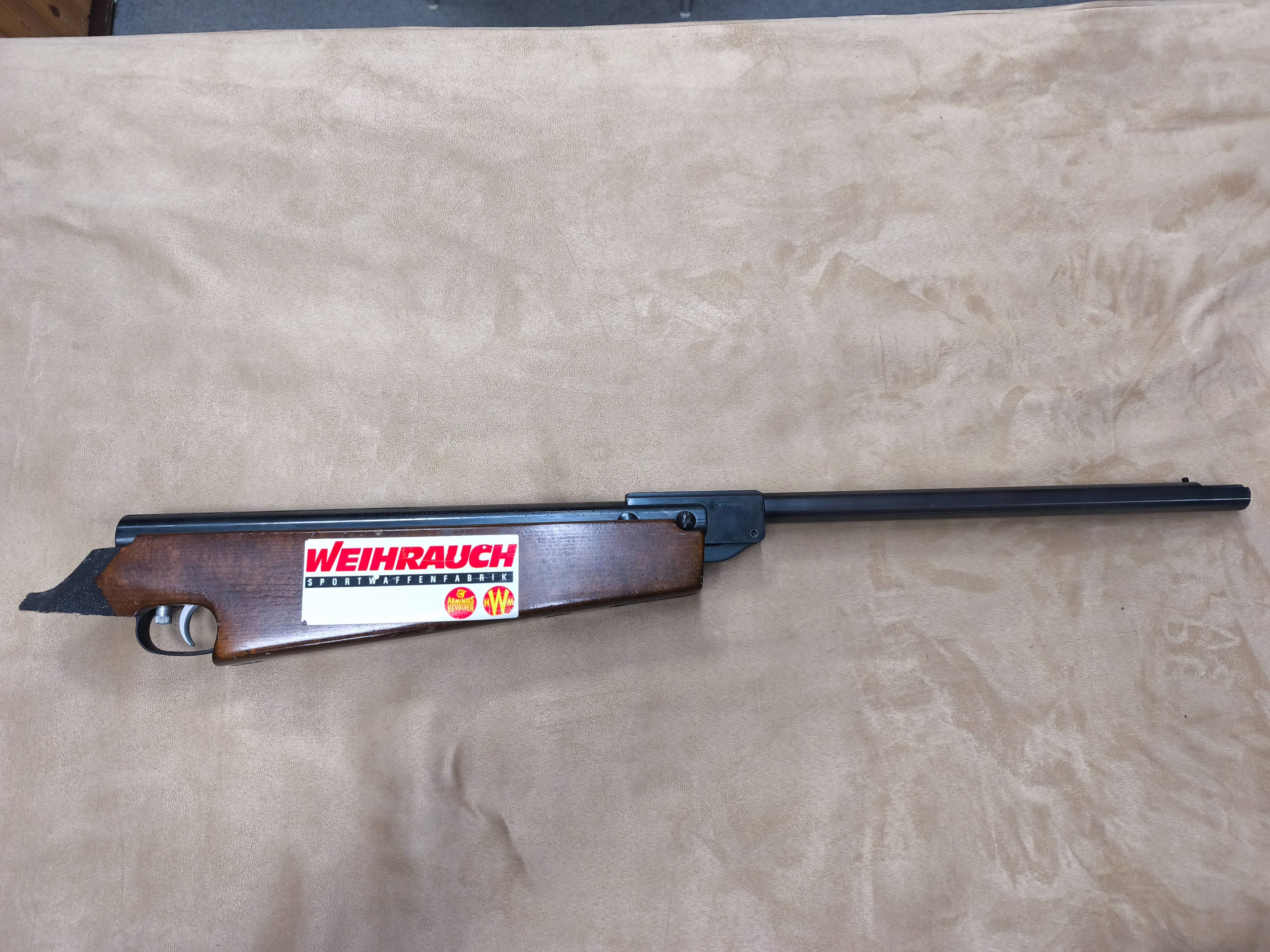 Weihrauch HW 55 Cal. 4,5mm (SN: 1447137) – DEFEKT / Schaftbruch ohne Hinterschaft / ohne Visierung – Bild 1