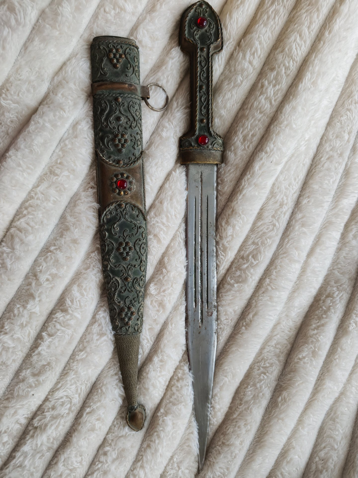 Authentischer kaukasischer Kindjal Dolch (Khanjali) mit Scheide, ca. 1900 / frühes 20. Jh. – Für Sam – Bild 1
