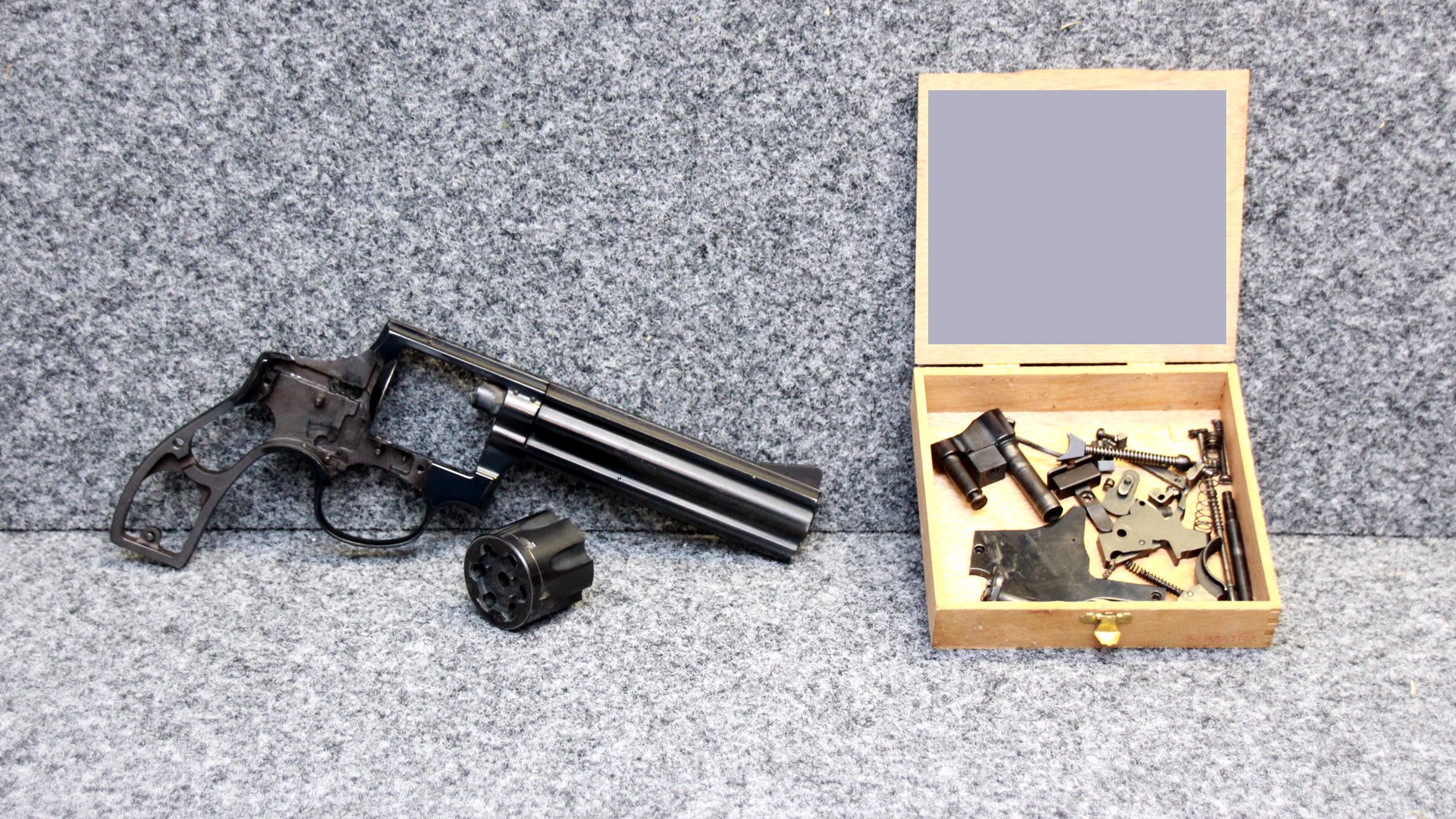 Erma-Werke Mod. ER772 Kal. .22 lr Sportrevolver – Zerlegt & Defekt / Teileträger / Bastler – Bild 2