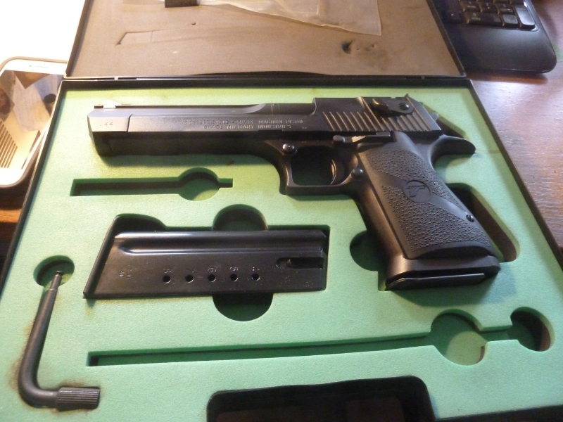Smith&Wesson Sigma SW9F mit 2 zusätzlichen Magazinen in 9mmLuger – Bild 1