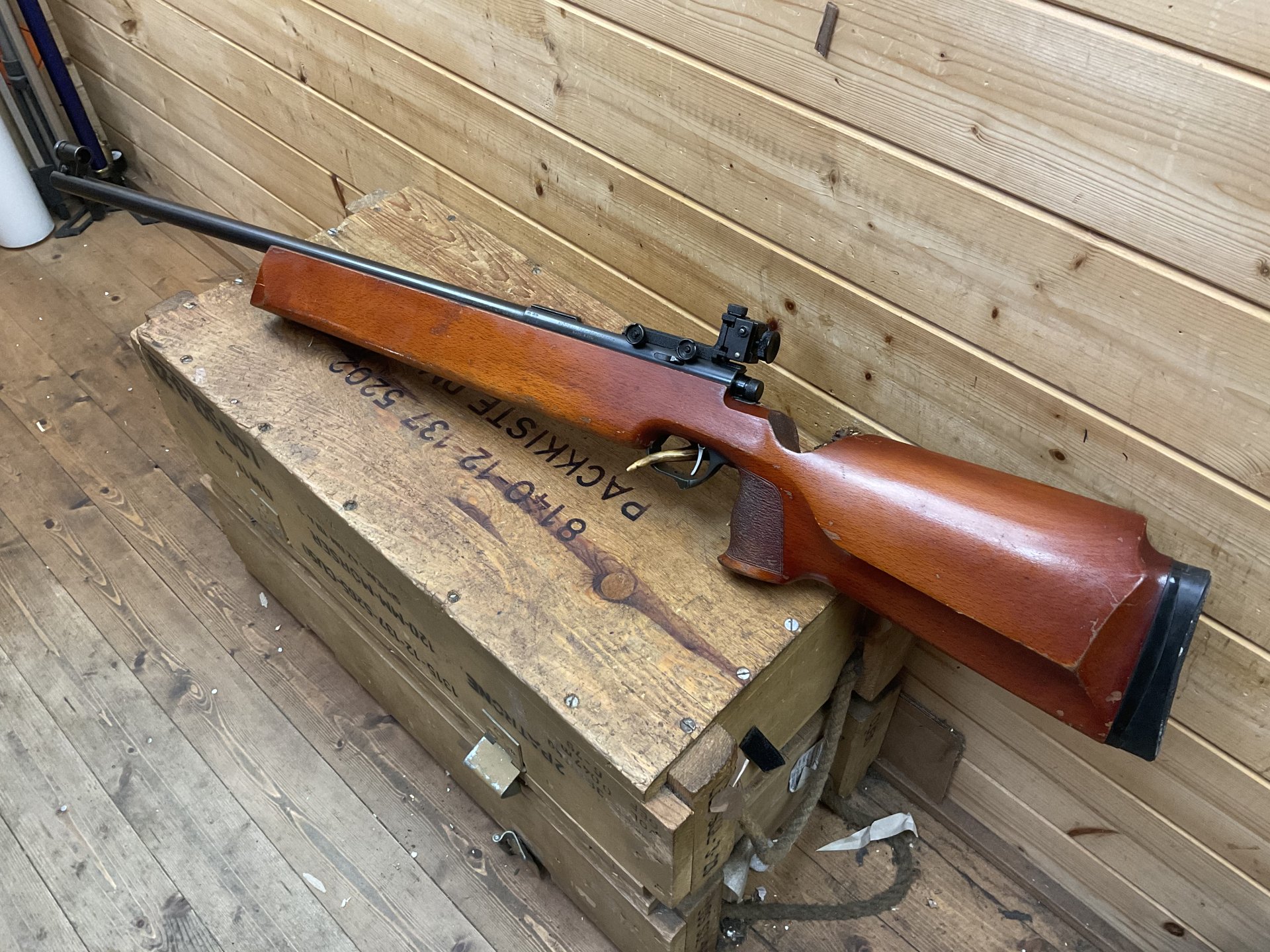 Einzellader Match Suhl Mod.150 Standard, Kal..22lfb, mit original Dioptervisierung – Bild 1