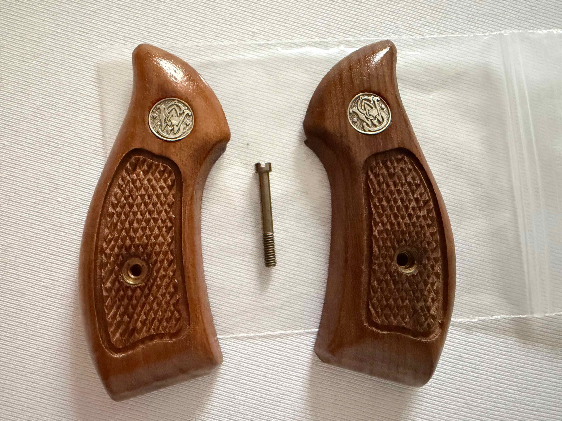 Sehr selten: S&W - Griffe für Mod. 36, 60 oder ERMA EGR 66, 66X oder Weihrauch HW 37, 88, neu! – Bild 1