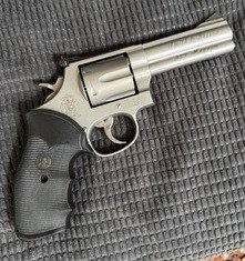 Smith & Wesson Mod 686 Security Special 4 Zoll .357 Magnum – Bild 4
