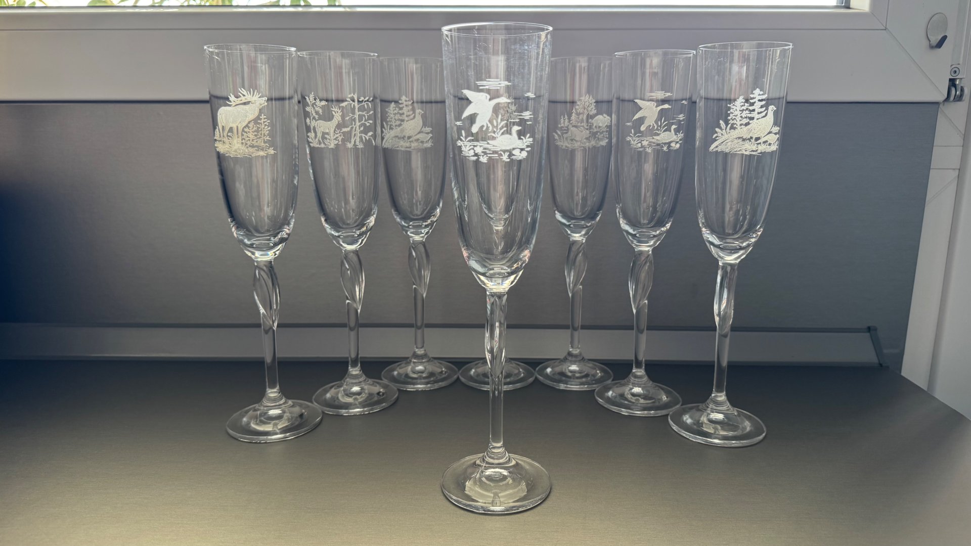 8er Set Sektgläser / Sekttulpen mit Jagdmotiven – Ungenutzt / Vitrinenware – Bild 1