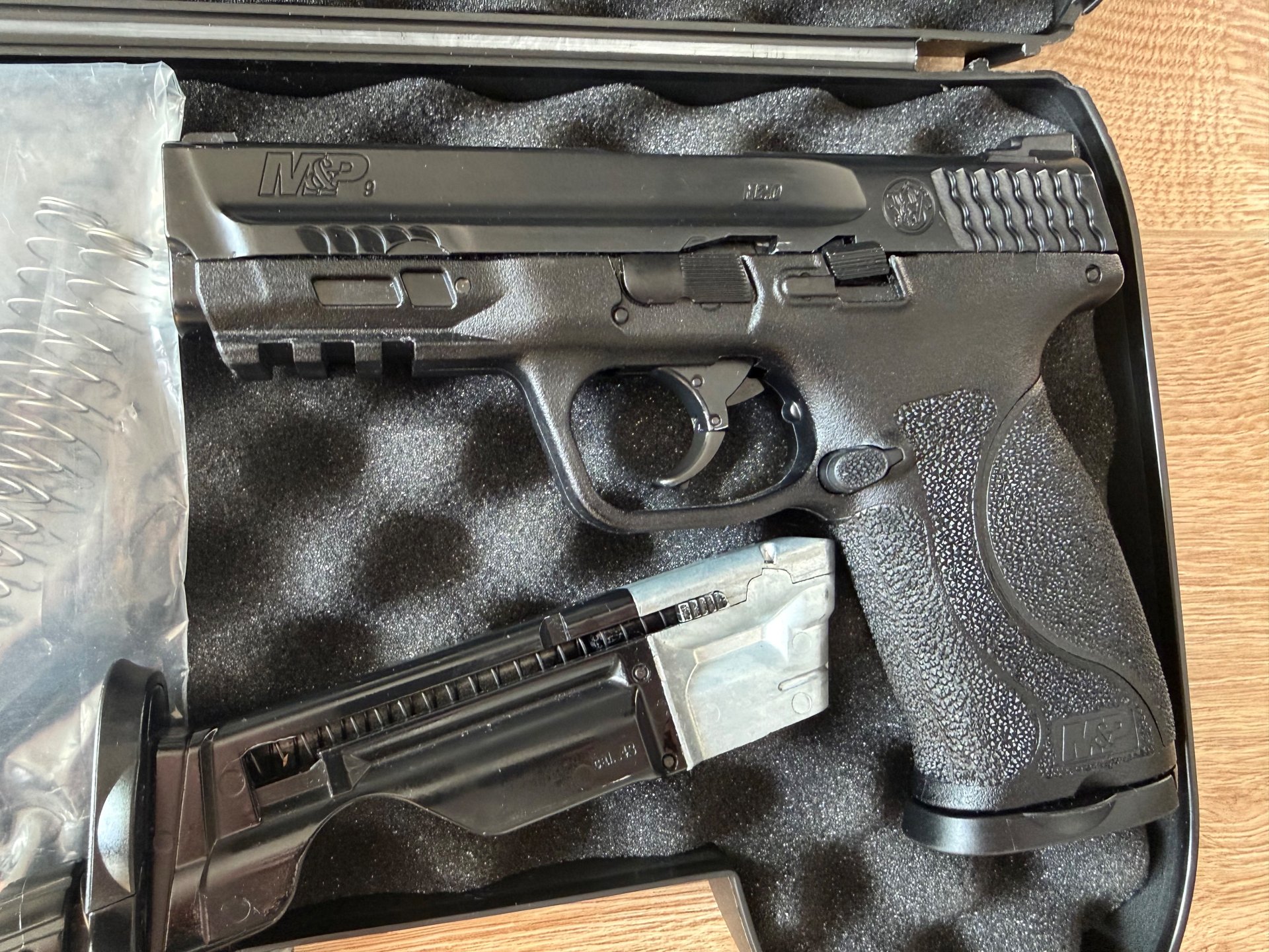 T4E Smith & Wesson M&P9 M2.0 .43 CO2 Pistole S&W mit Ersatzmagazin Emergency #011 – Bild 2