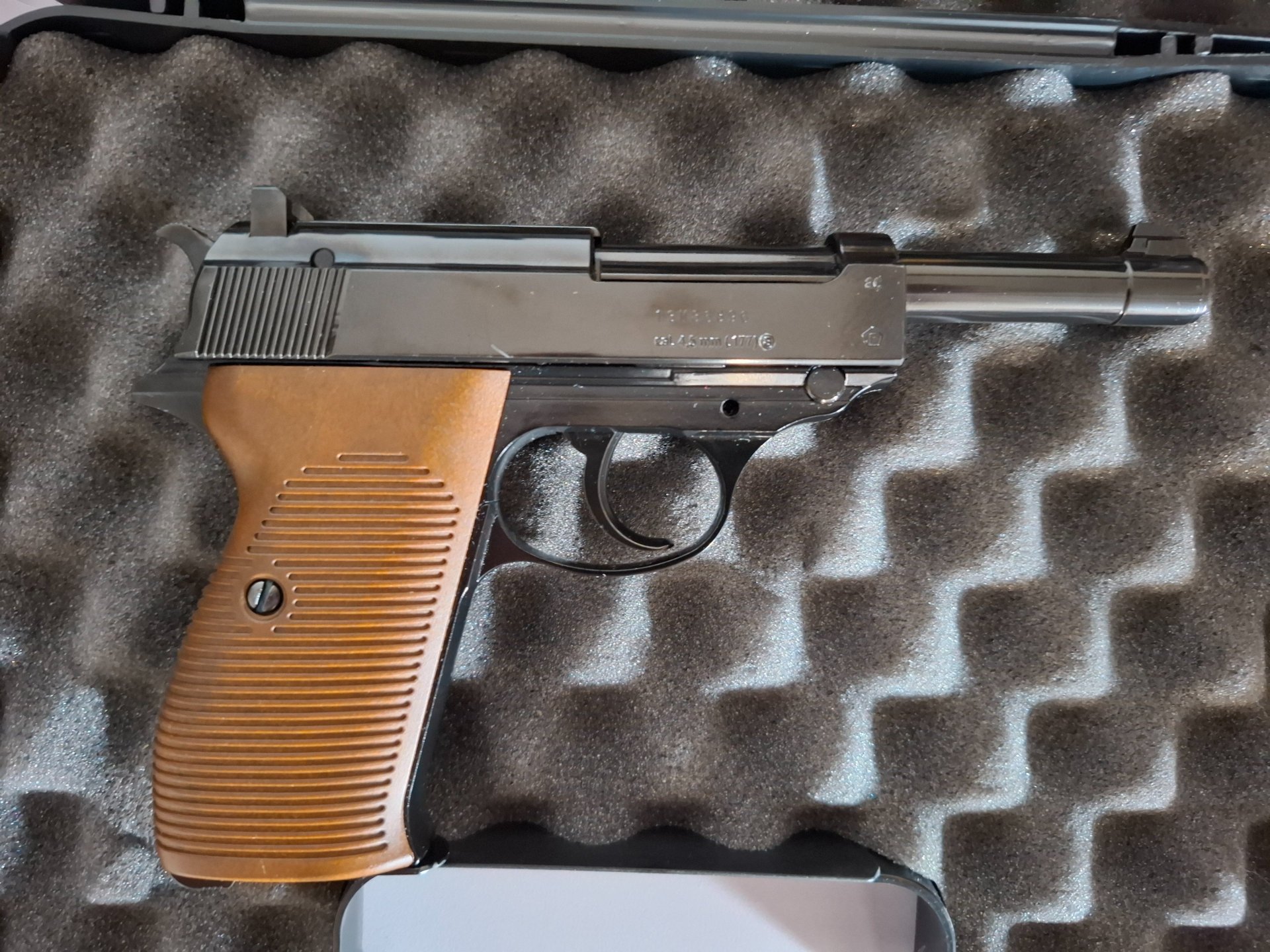Walther P38 4,5mm BB inkl. Koffer – Bild 2