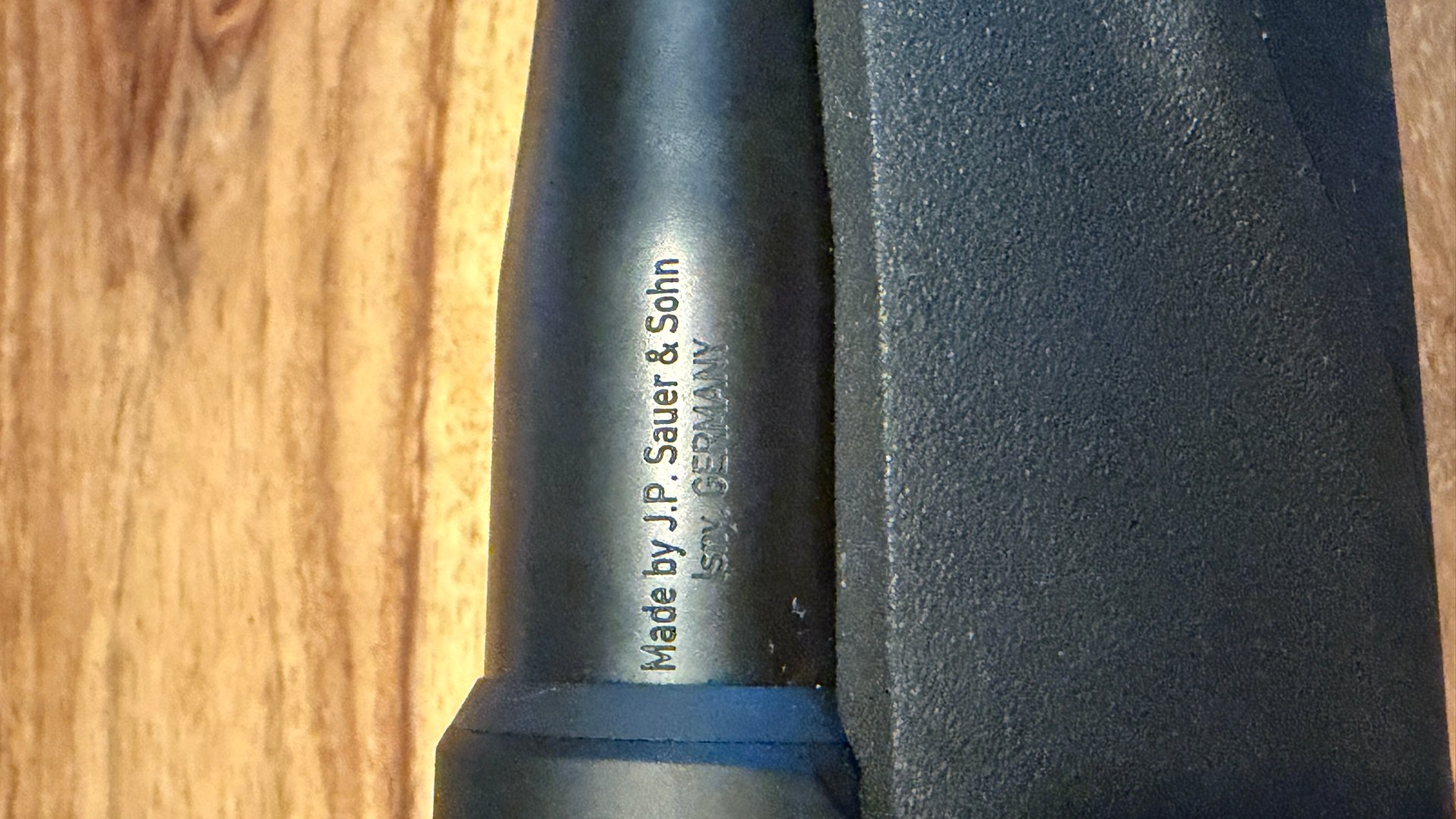 Sauer 303 – Kaliber .30-06 Springfield – Kunststoff-Lochschaft – Dentler-Grundschiene – Bild 4