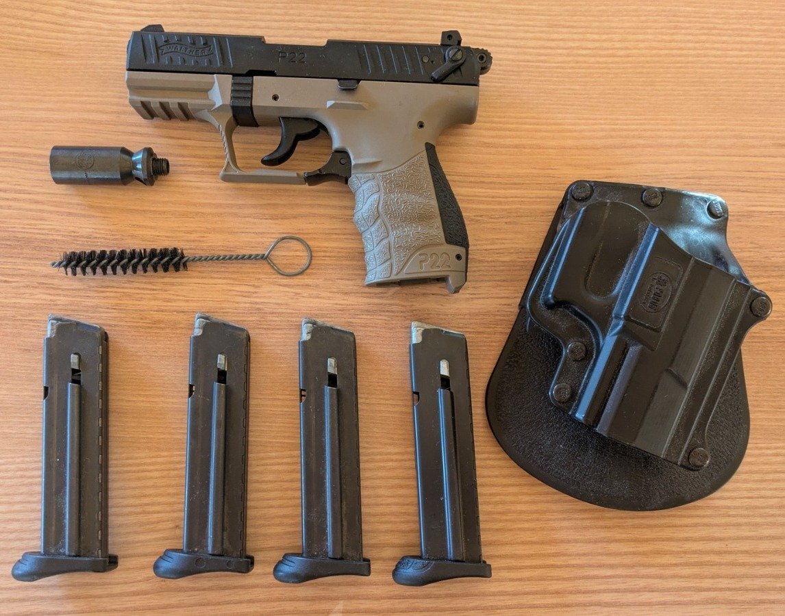 Walther P22-CA Optik, 4 Magazine P.A.K. PTB778 Fobus Holster Schreckschuss – Bild 1