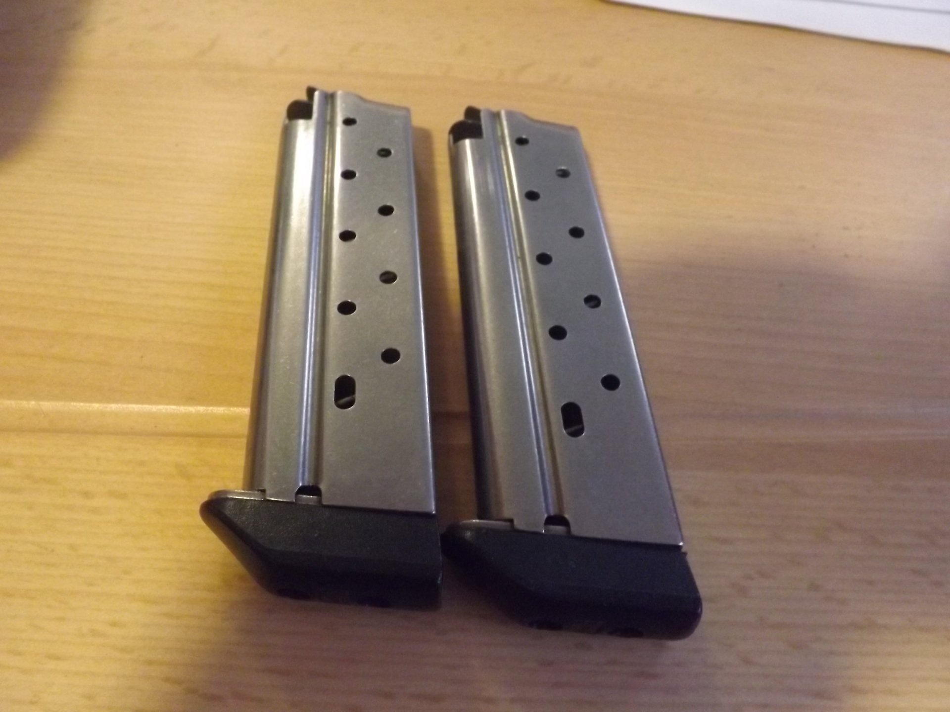 2 x 1911 9mm Magazine mit Stossboden – Bild 1
