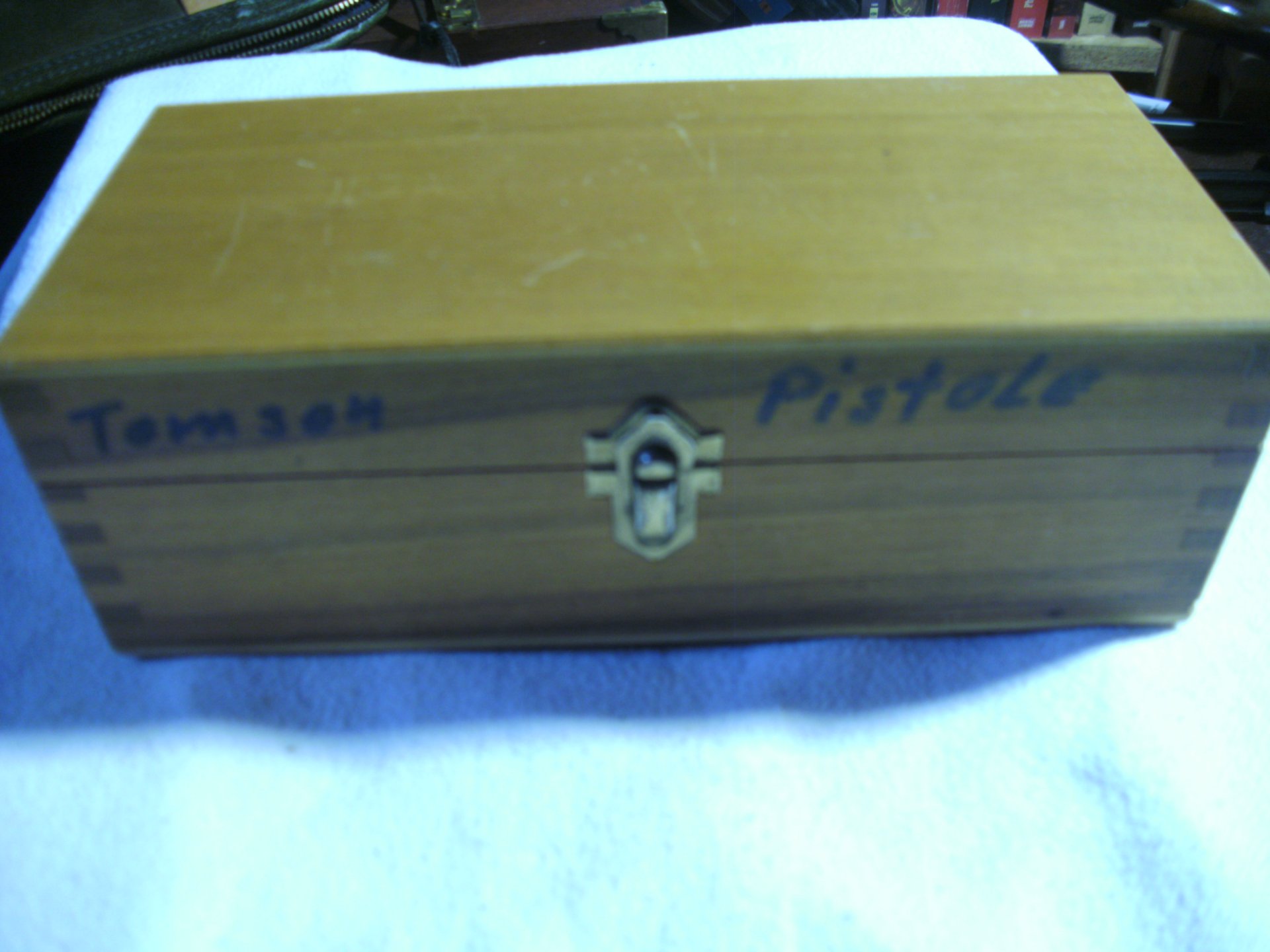 Holzbox für Vorderladerröhrchen – Bild 2