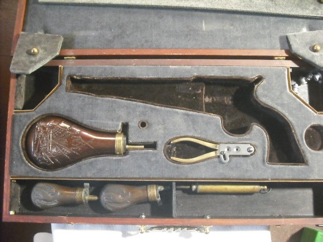 Präsentationsbox für Vorderladerrevolver – Bild 3