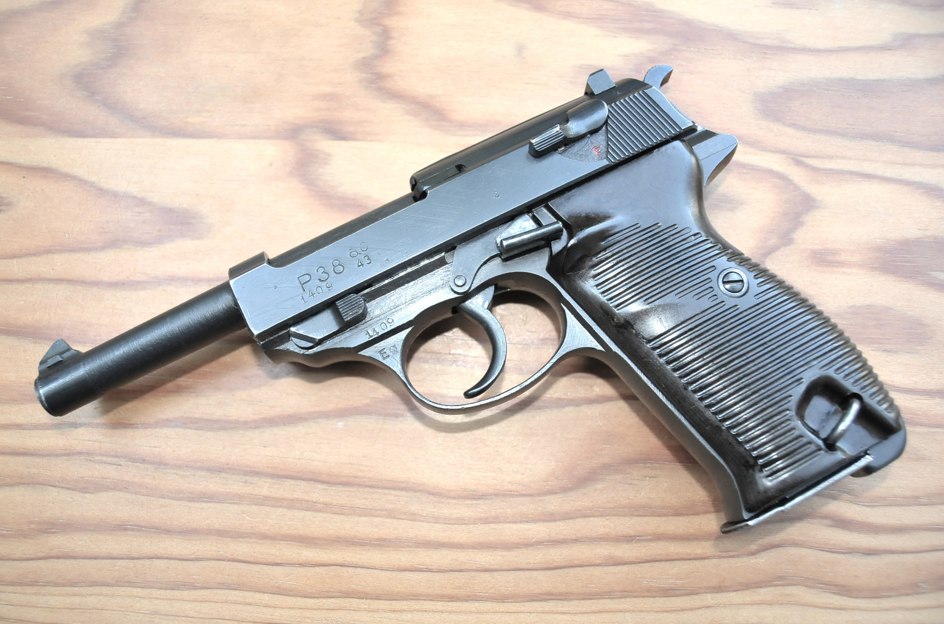Pistole P.38, CZ 46, FN-Verschluss, fnh-Lauf, selten – Bild 1