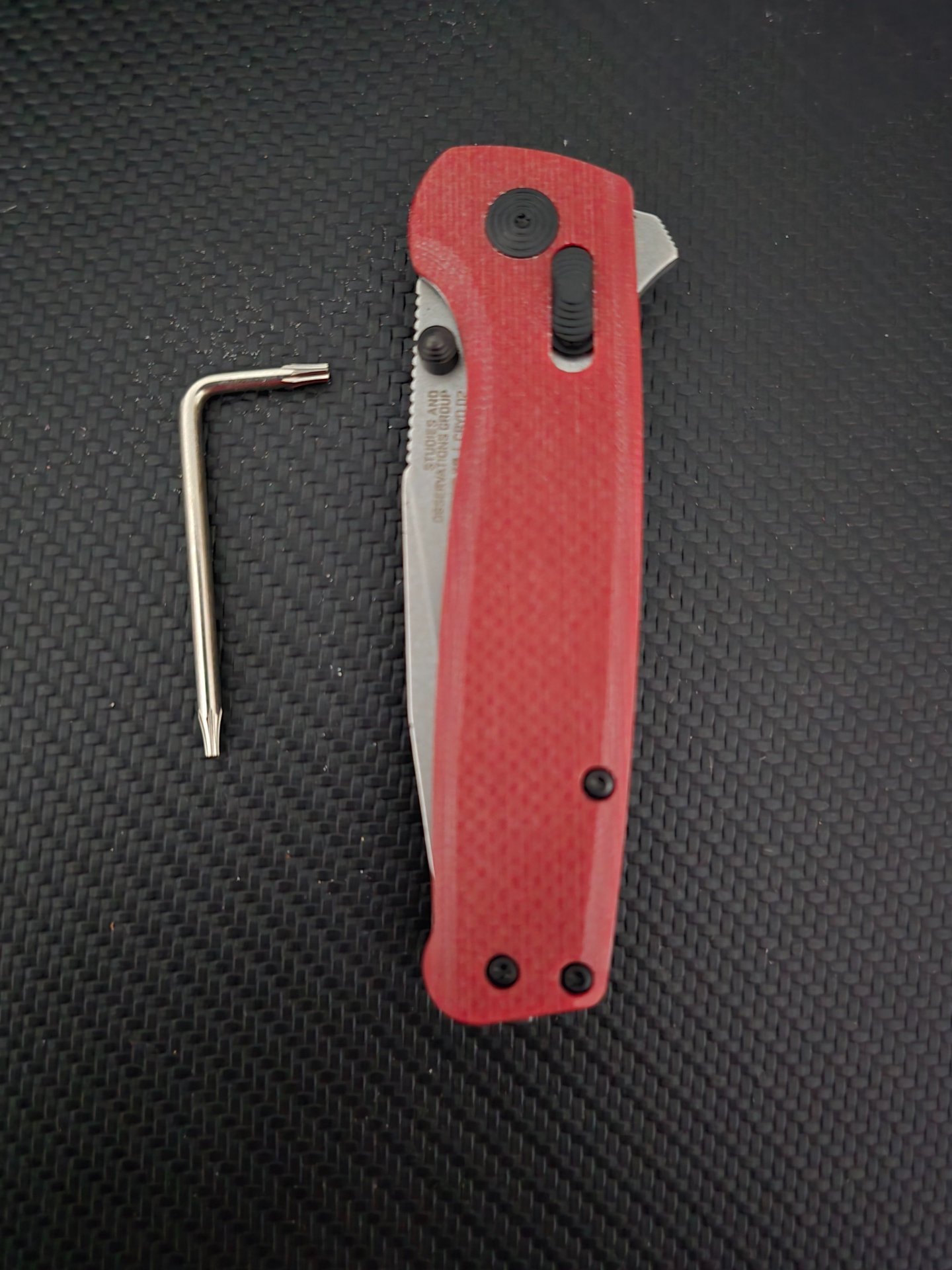 Klappmesser vom Typ SOG Terminus XR G10 (in der Farbe Crimson) – Bild 3
