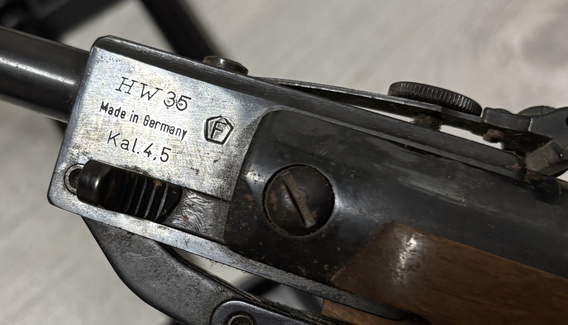 Weihrauch HW 35 Luftgewehr – Bild 2