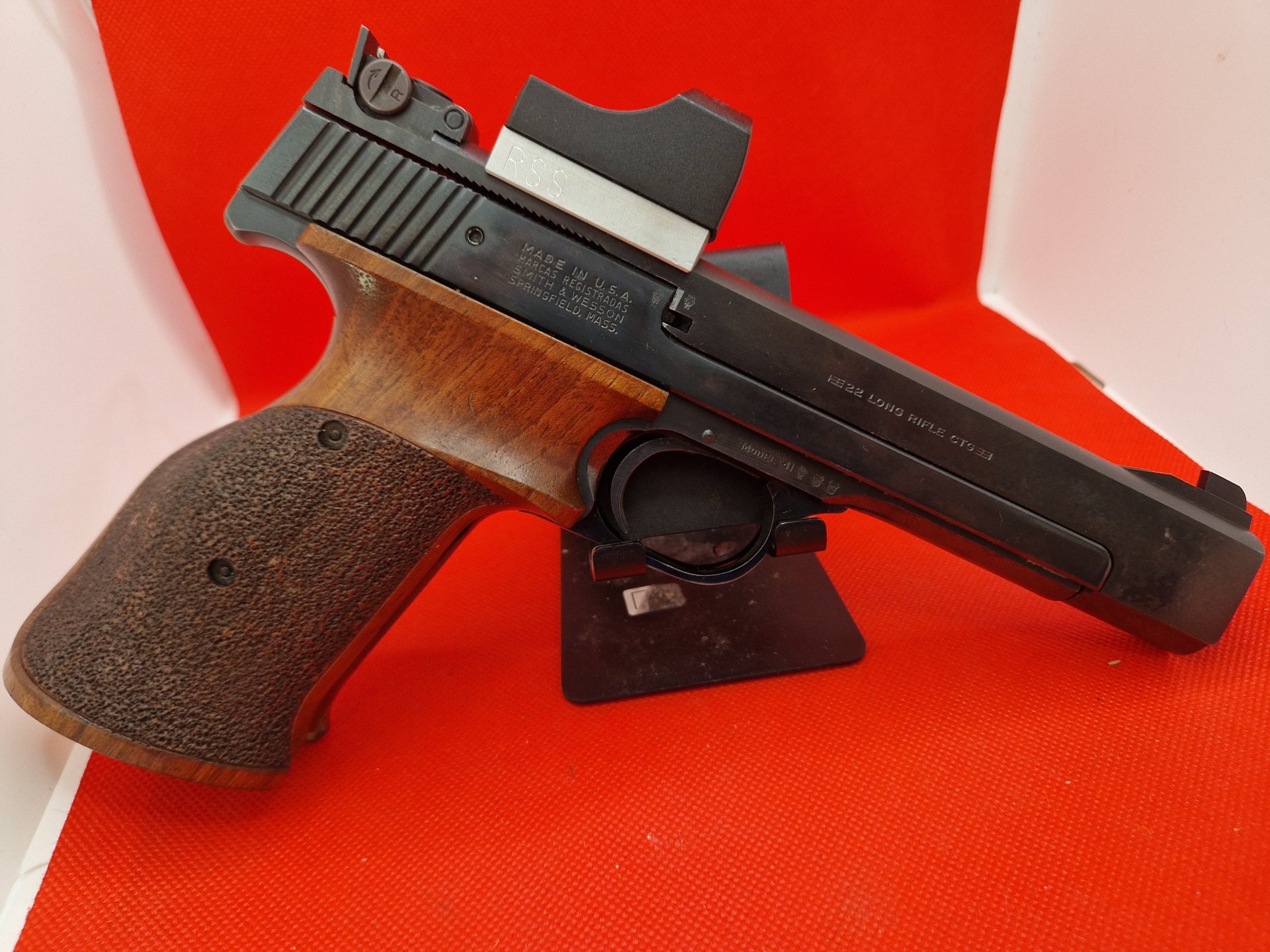 Smith & Wesson Model 41 (.22 lr) – Club 30 Büchsenmacher-Tuning – Docter Sight II+ – Nill Matchgriff – Bild 5