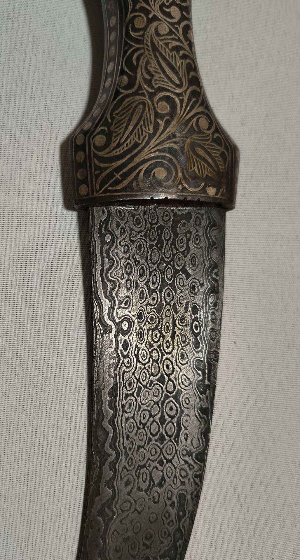 Antiker indischer Khanjar Dolch mit Scheide – Damast / Wootz Klinge Koftgari – Bild 4