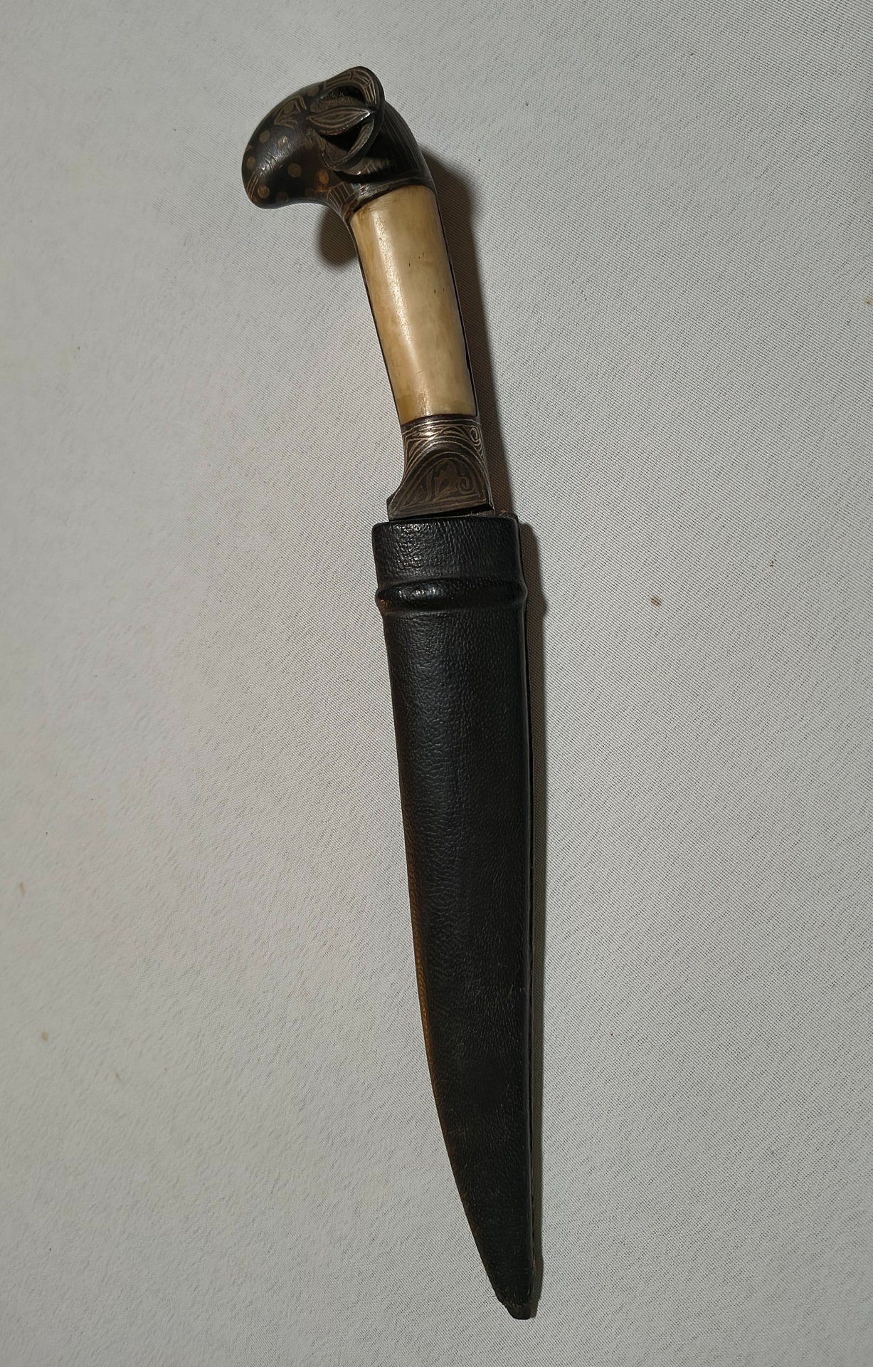 Antiker indo-persischer Dolch Widderkopf Damaststahl Pesh-Kabz – Bild 5