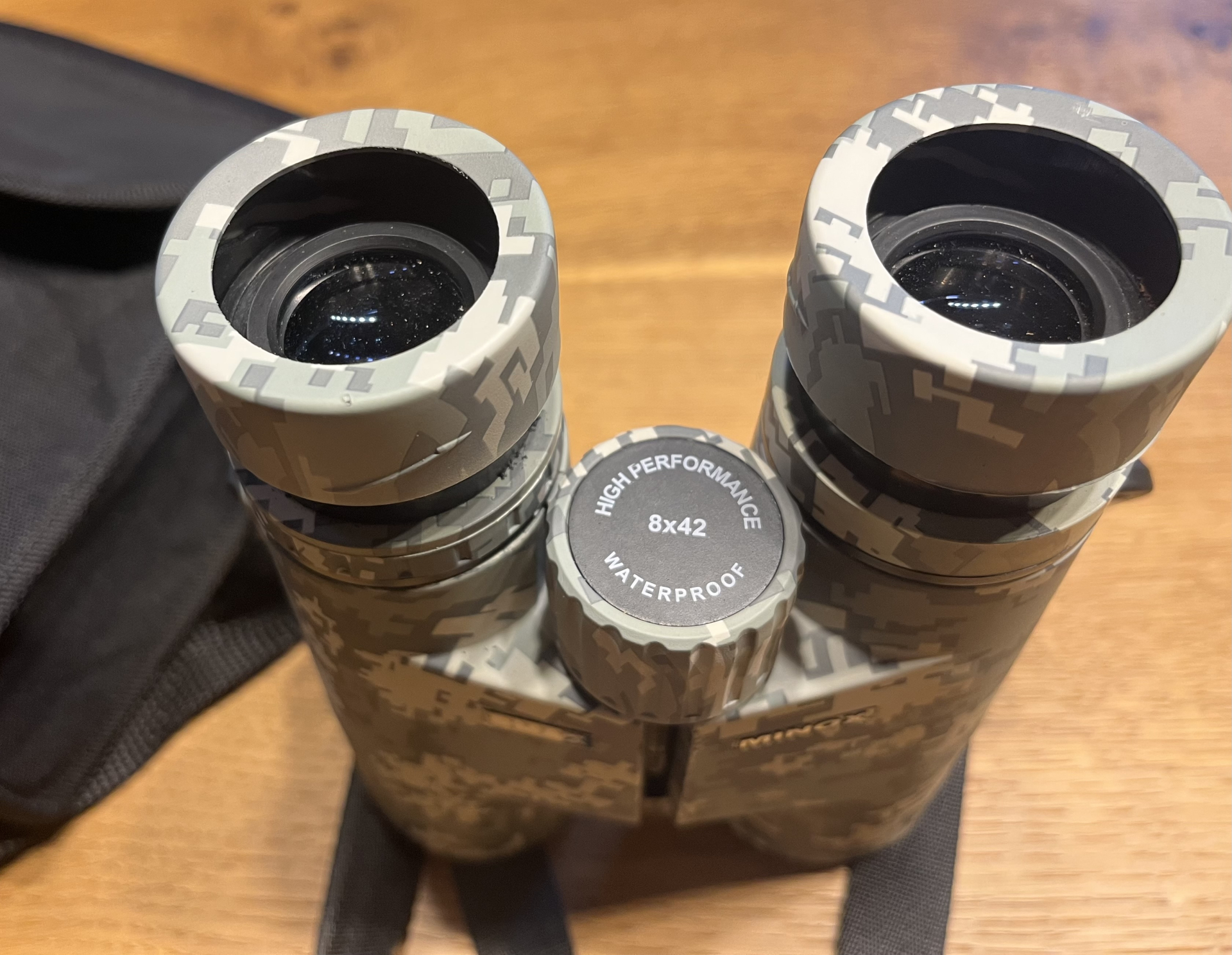 Minox Fernglas 8x42 – Bild 2