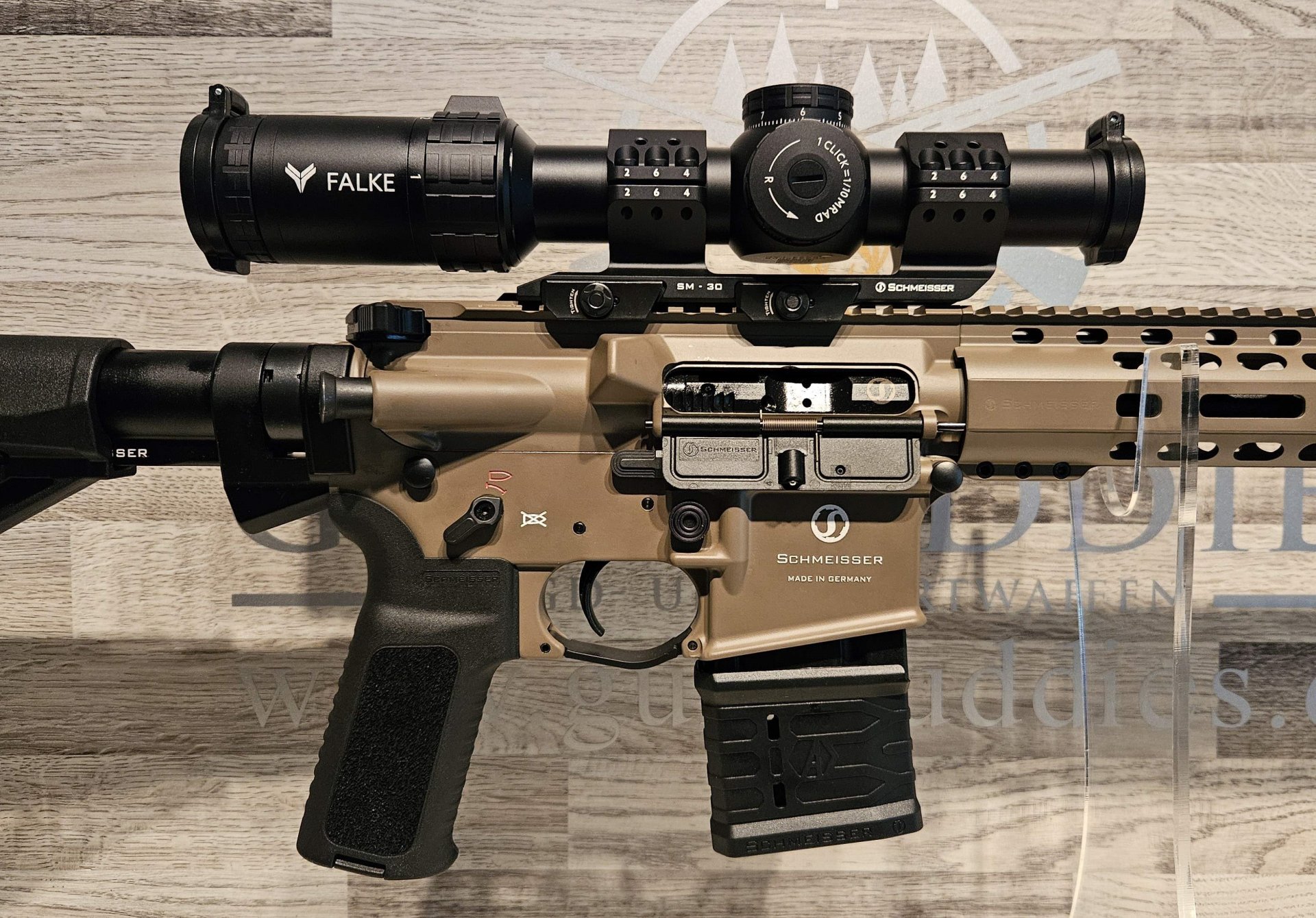 Neuware vom Fachhandel - Schmeisser AR15 M5FL FDE 16,75" .223Rem montiert mit Falke 1-8x24 TAC – Bild 4