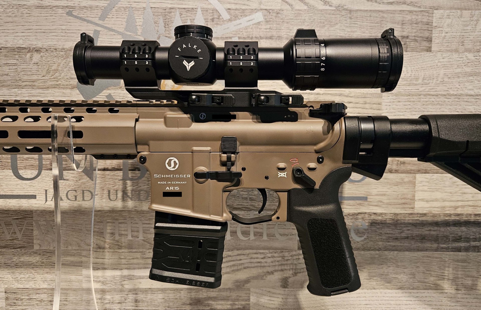Neuware vom Fachhandel - Schmeisser AR15 M5FL FDE 16,75" .223Rem montiert mit Falke 1-8x24 TAC – Bild 6