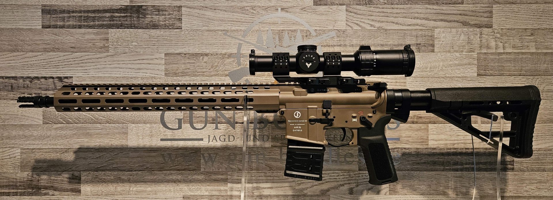 Neuware vom Fachhandel - Schmeisser AR15 M5FL FDE 16,75" .223Rem montiert mit Falke 1-8x24 TAC – Bild 2