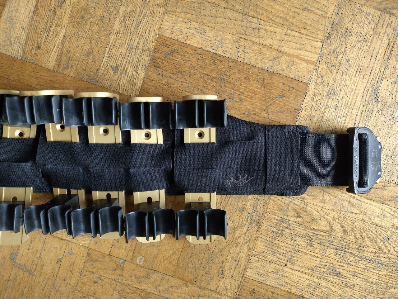 IPSC Flinte Schrotpatronengurt komplett – Tasmanian Tiger / Cobra / 8-Quad-Load-Caddies – Bild 2