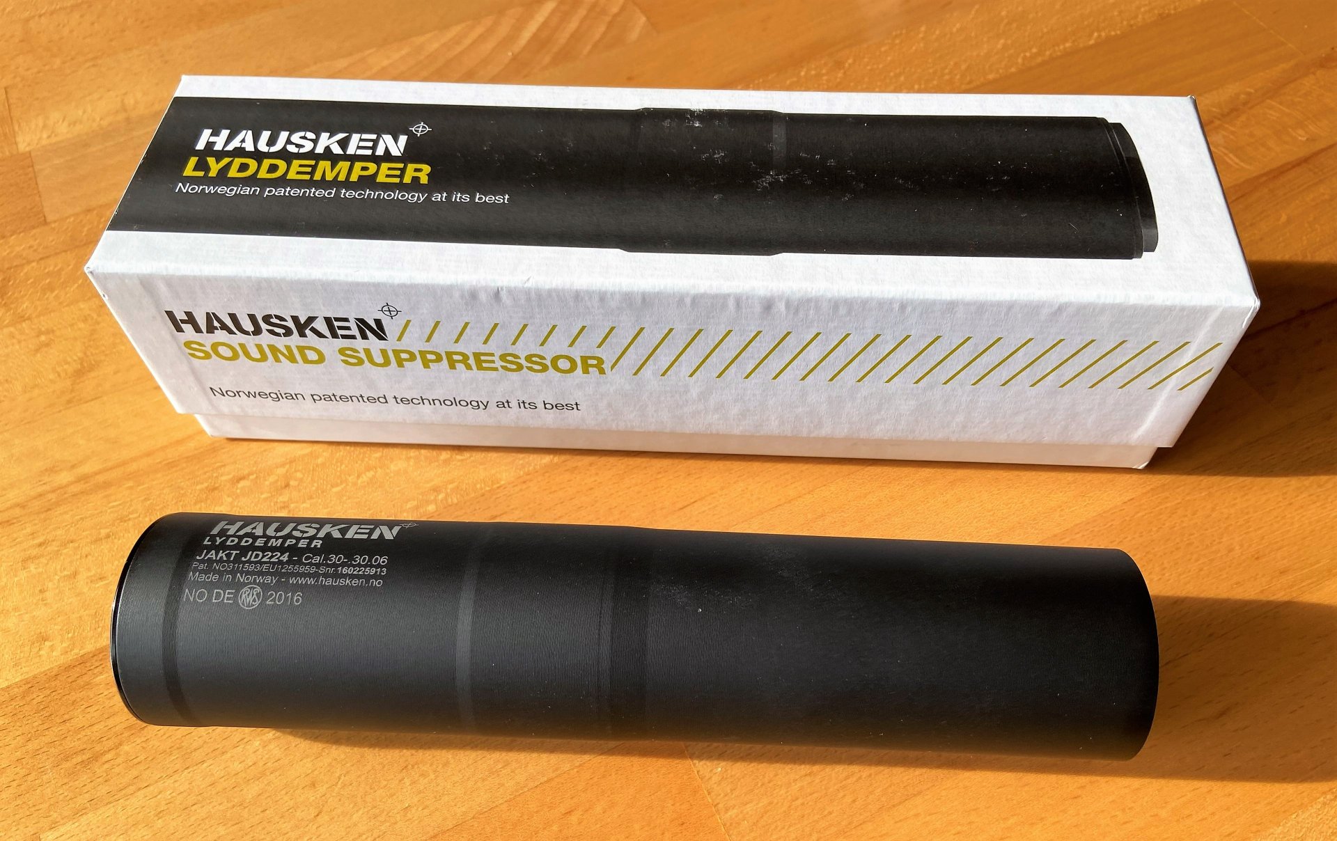 Blaser R8 Wechsellauf 308 Win mit Hausken Schalldämpfer – Bild 3