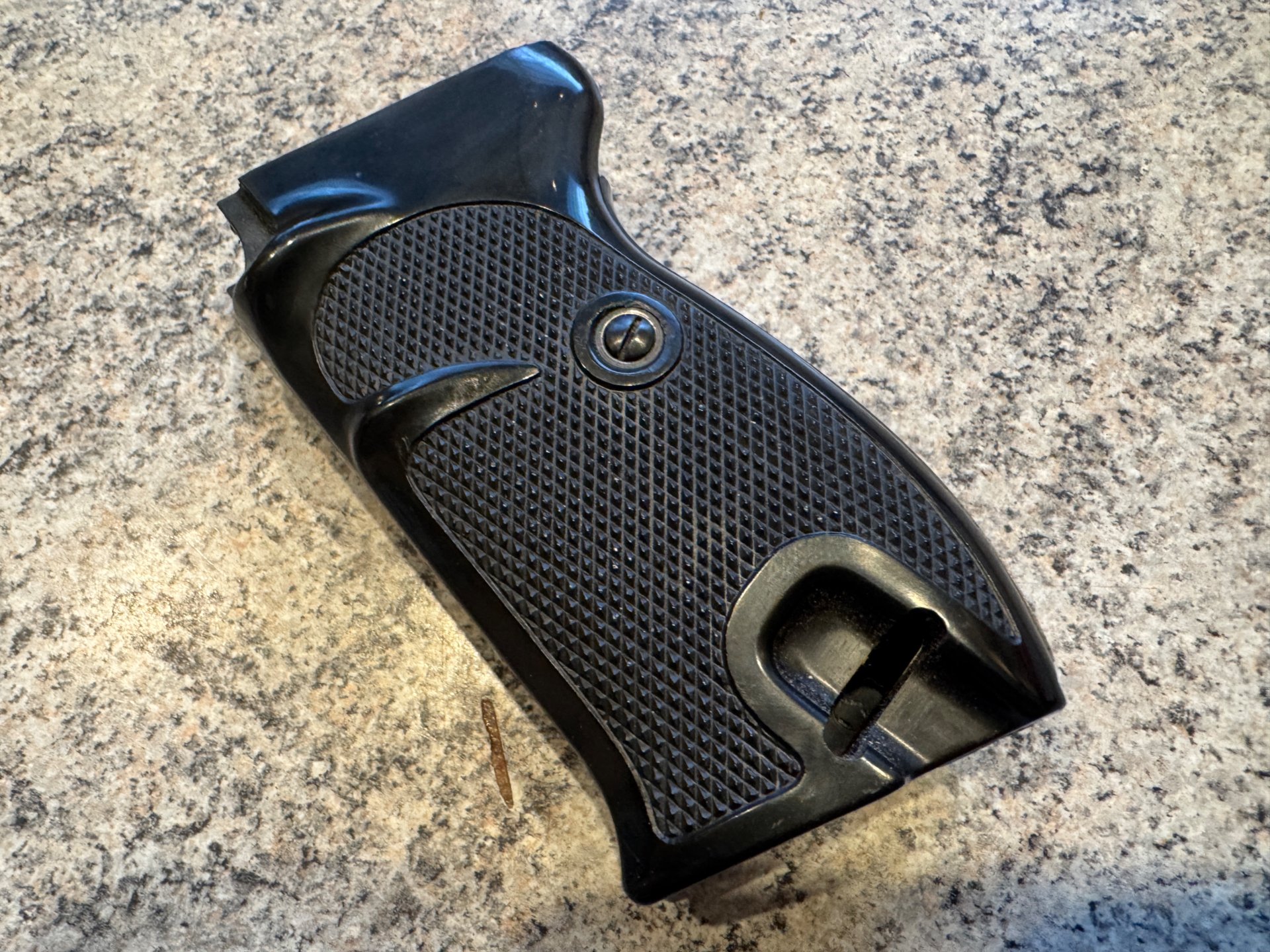 Walther P38 / P01 Griffschalen - gebraucht - schwarz. – Bild 1
