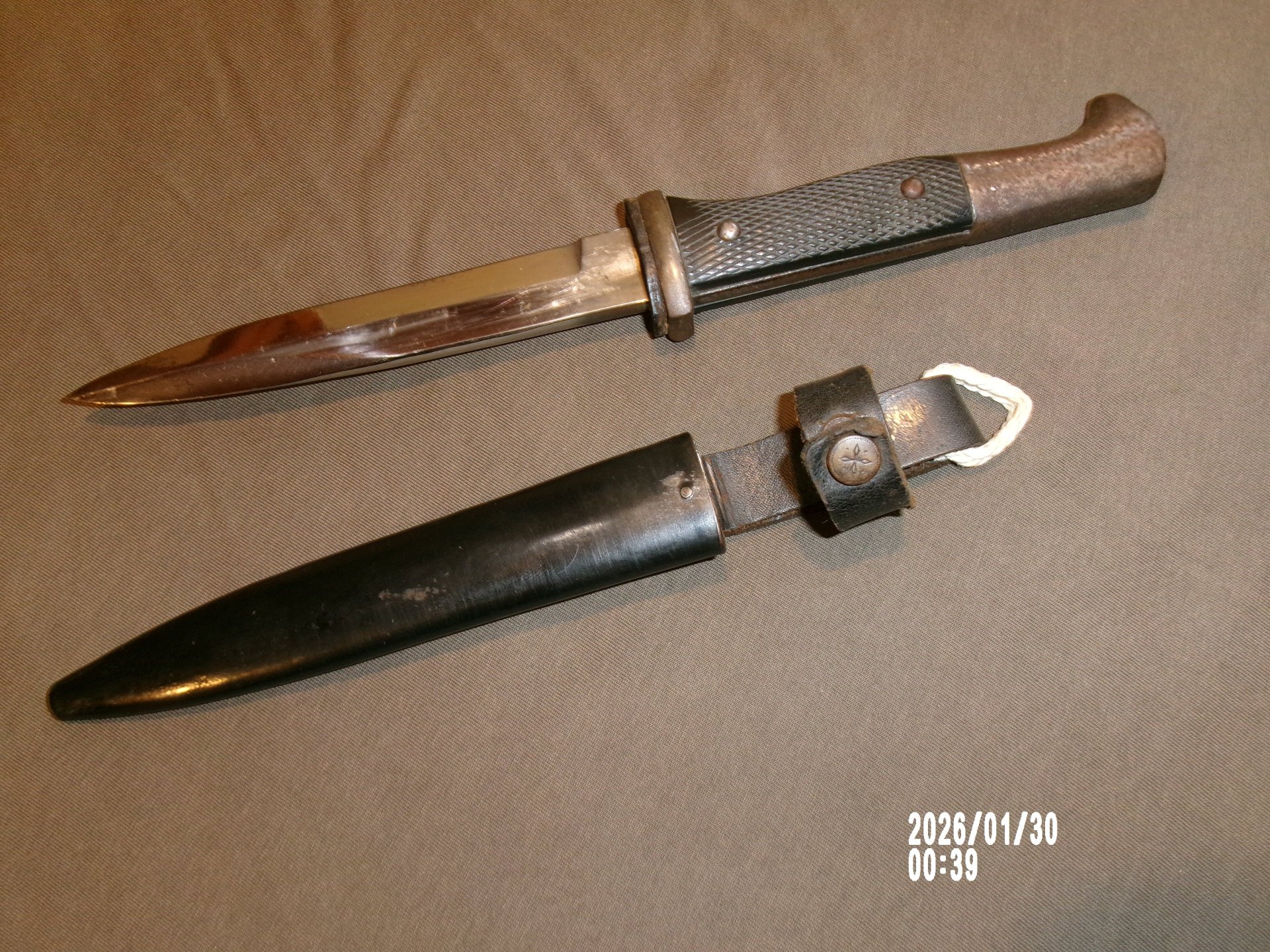 seltener Ganzmetall Grabendolch, Gladiator, Kampfmesser 1 WK, Übergangszeit – Bild 1
