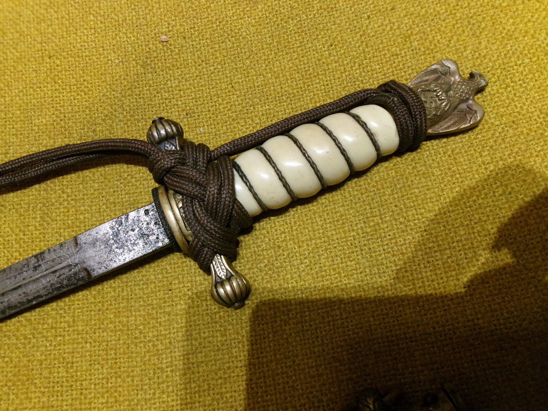 Original Kriegsmarine Dolch aus dem 2 WK, gehämmerte Scheide, alles dran – Bild 7