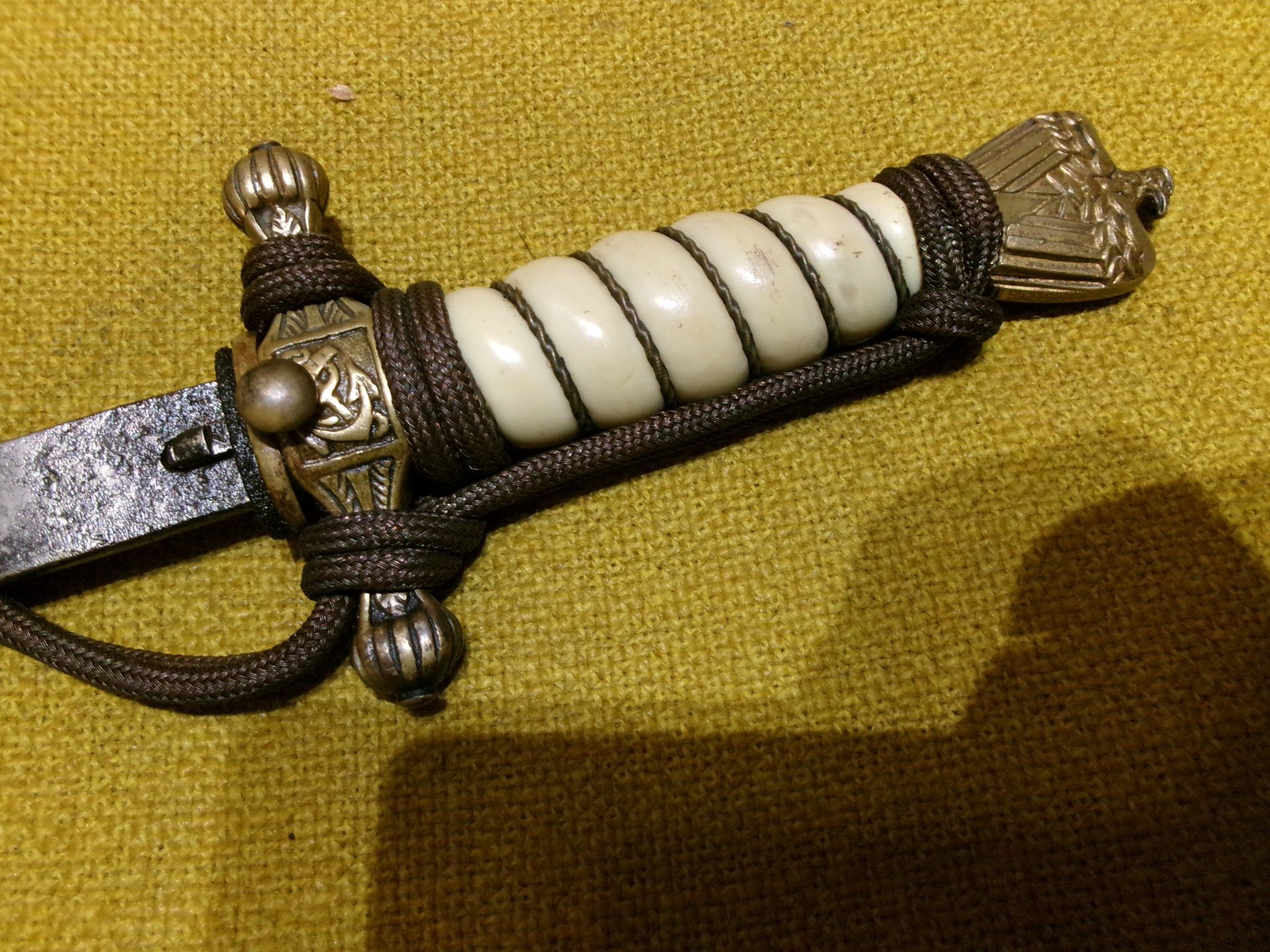 Original Kriegsmarine Dolch aus dem 2 WK, gehämmerte Scheide, alles dran – Bild 6
