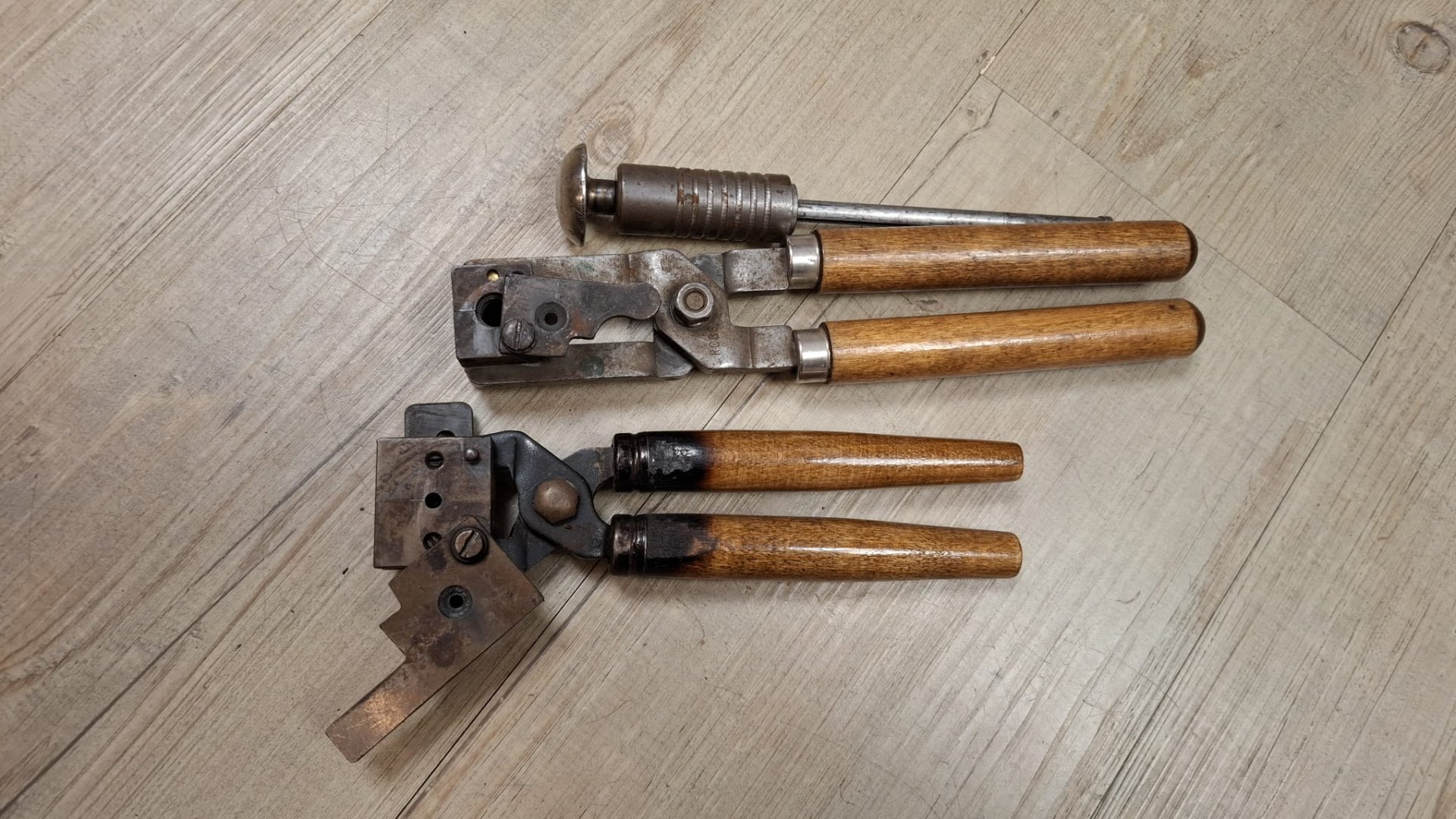 Vorderlader Zubehör Kugelzangen Kokillen etc – Bild 1