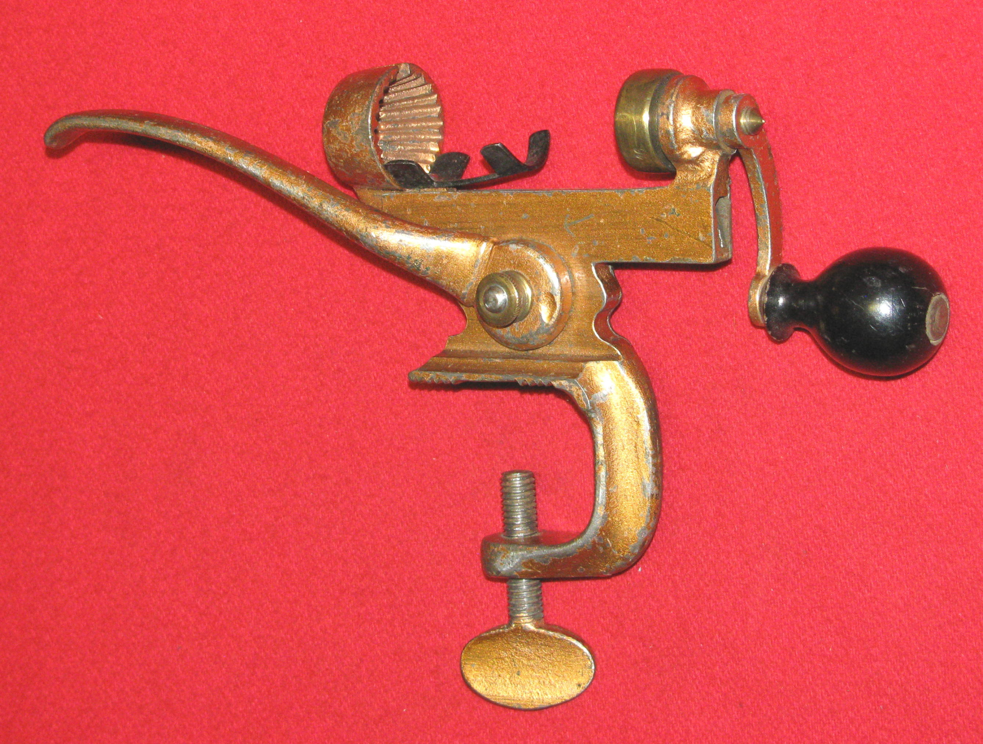 Alte Hand - Bördelmaschine für Schrotpatronen – Bild 3